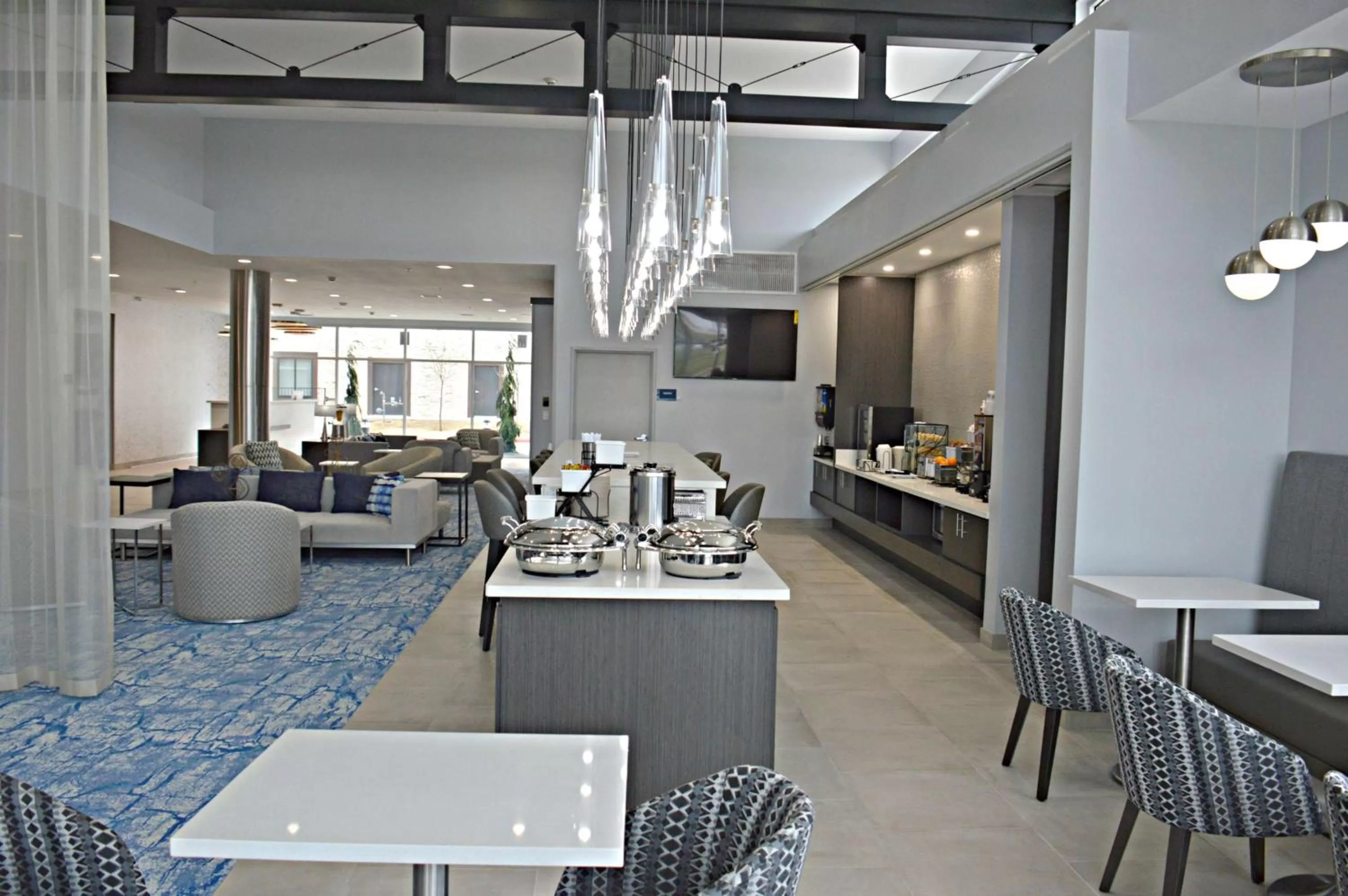 Restaurant/places to eat in Best Western Plus Executive Residency Oklahoma City I-35