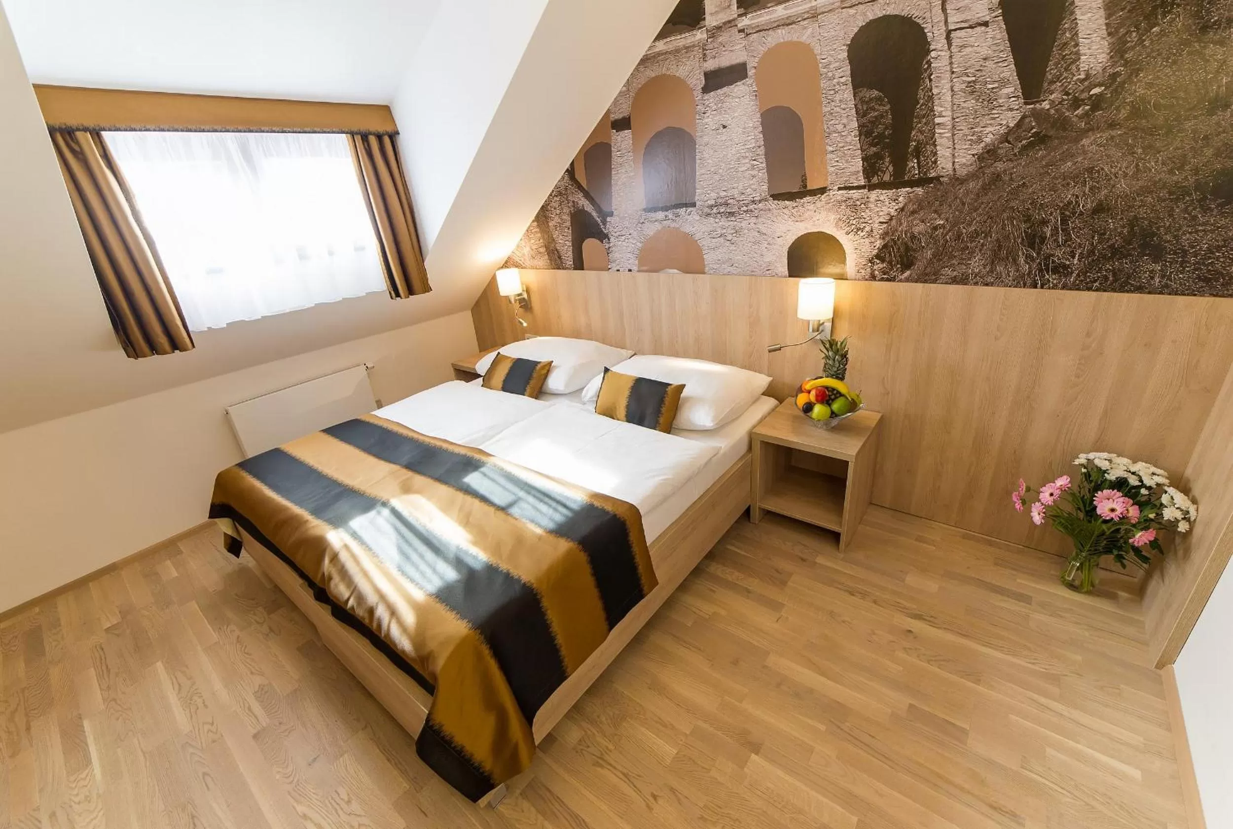 Bed in Garni hotel Castle Bridge