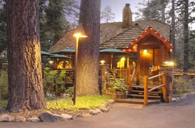 Balcony/Terrace, Property Building in Cottage Inn At Lake Tahoe