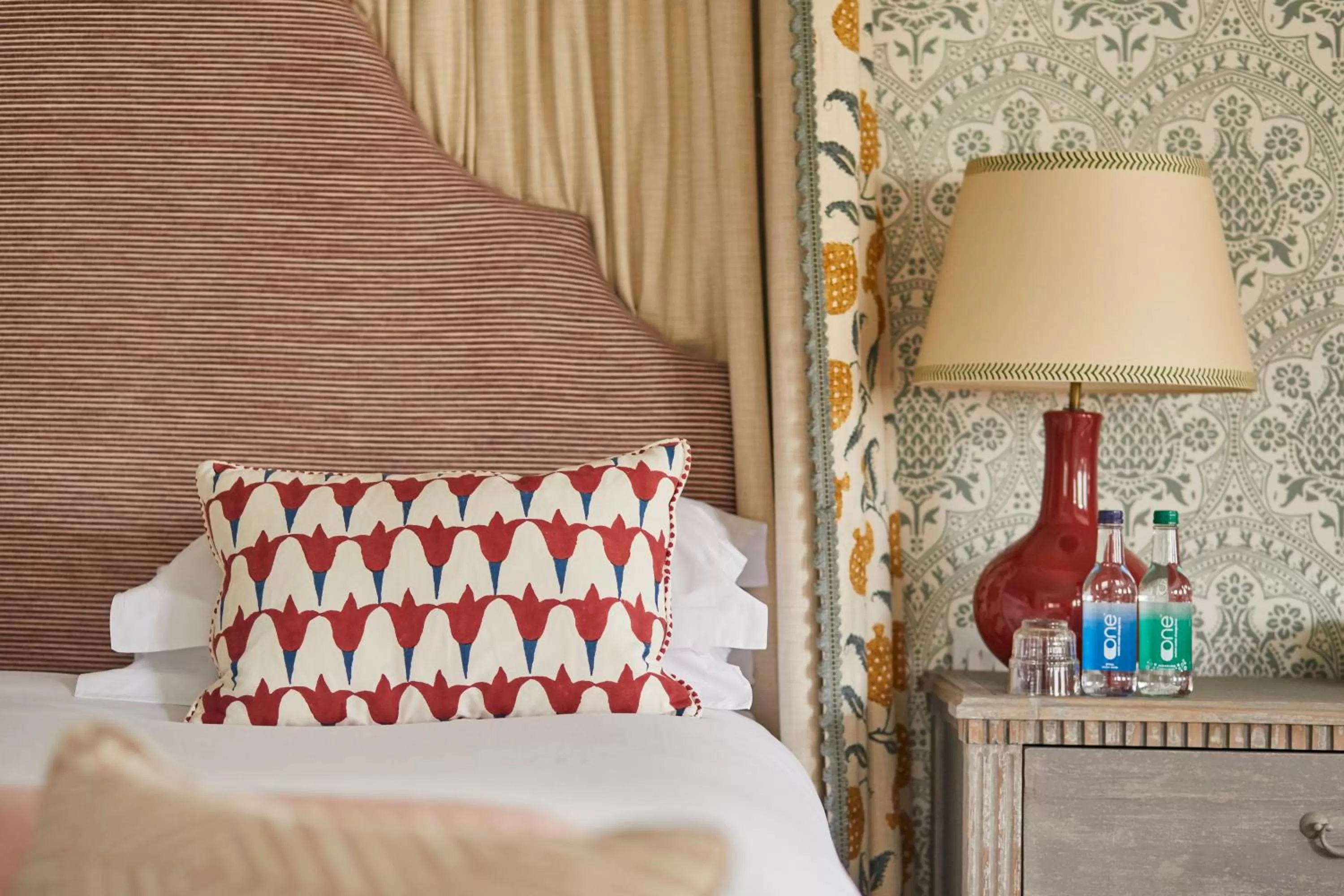 Bed in The Retreat, Elcot Park