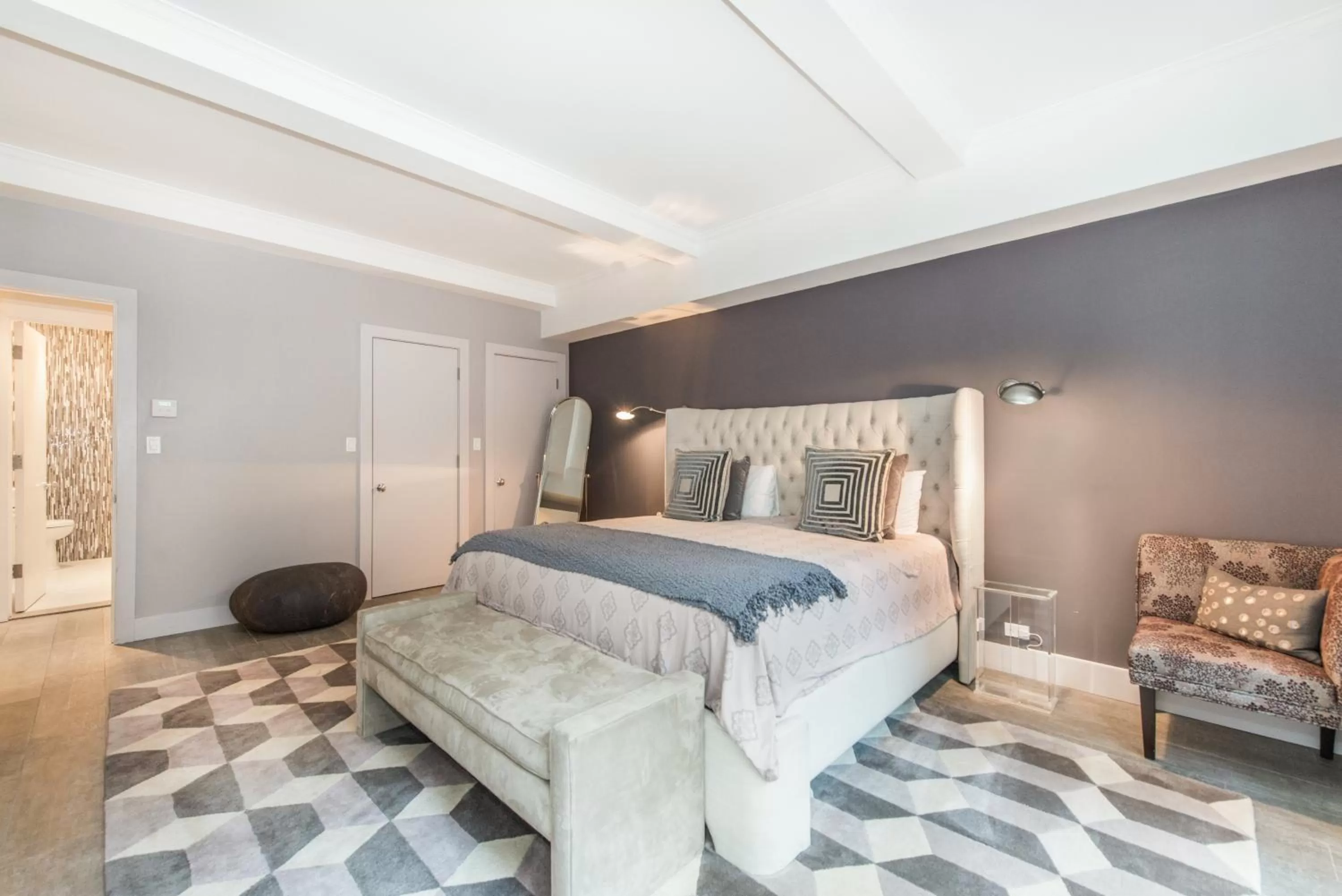 Bedroom, Bed in Lombardy Hotel