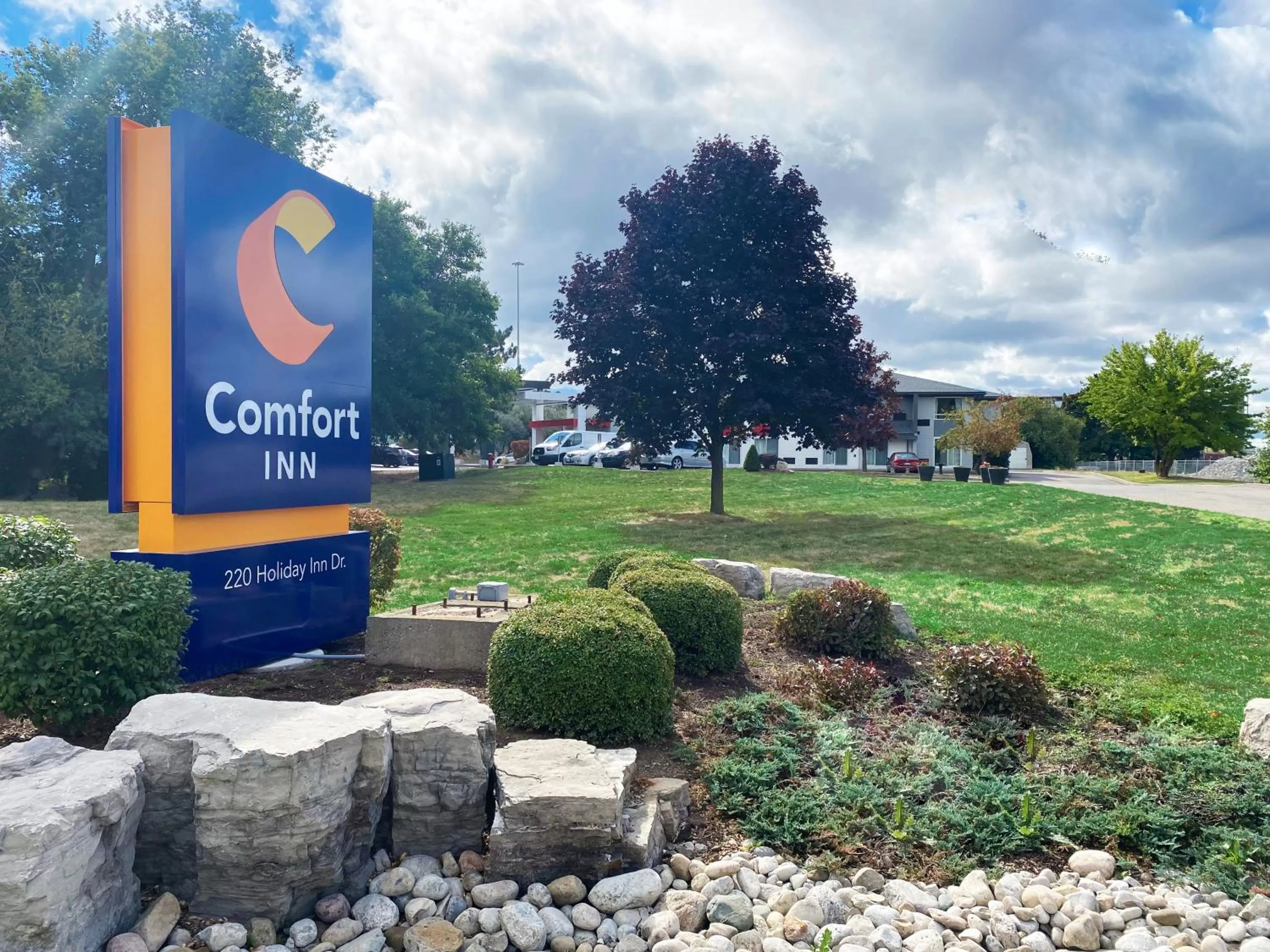 Property building in Comfort Inn