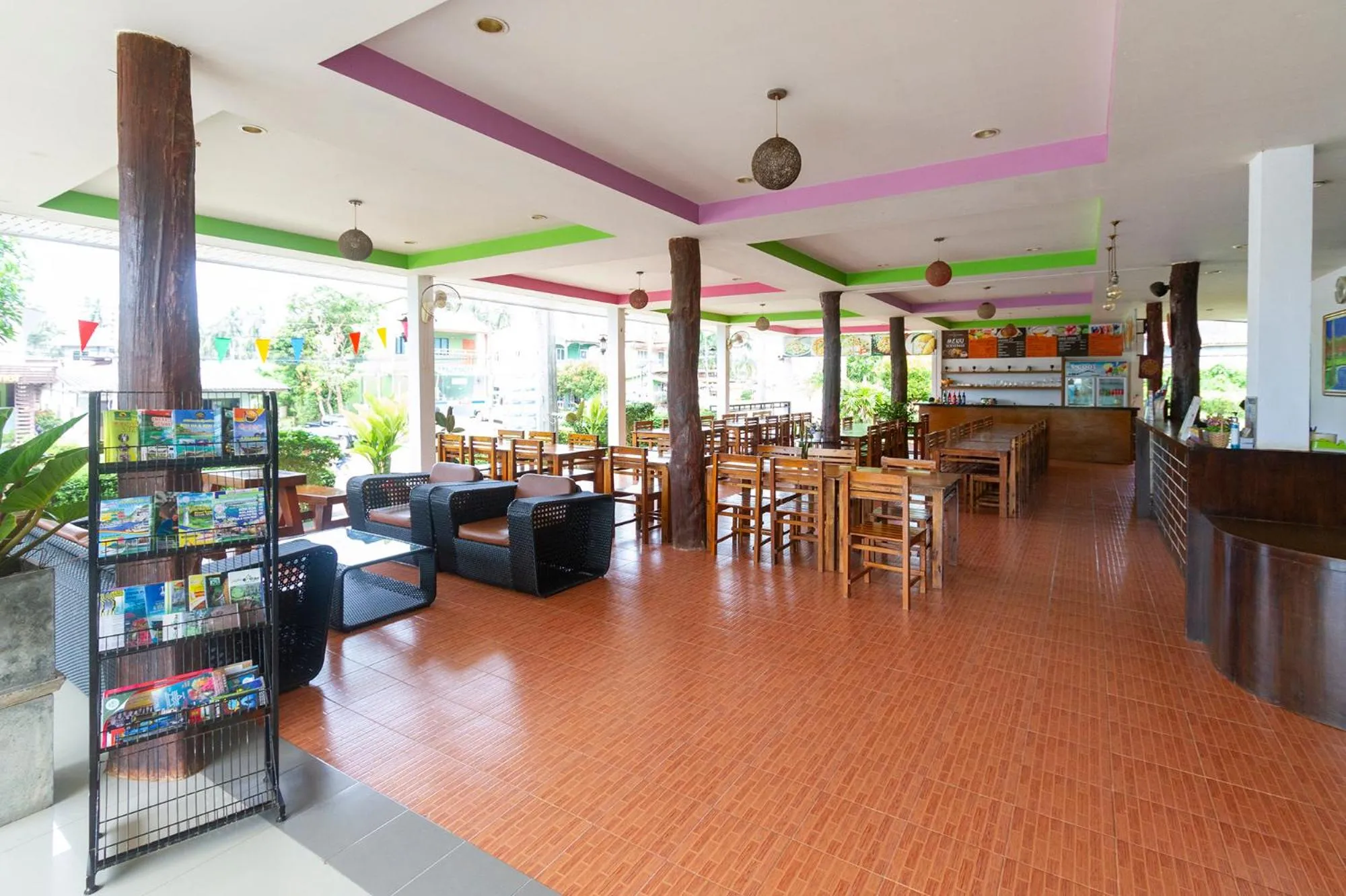 Restaurant/places to eat in Lanta Lapaya Resort