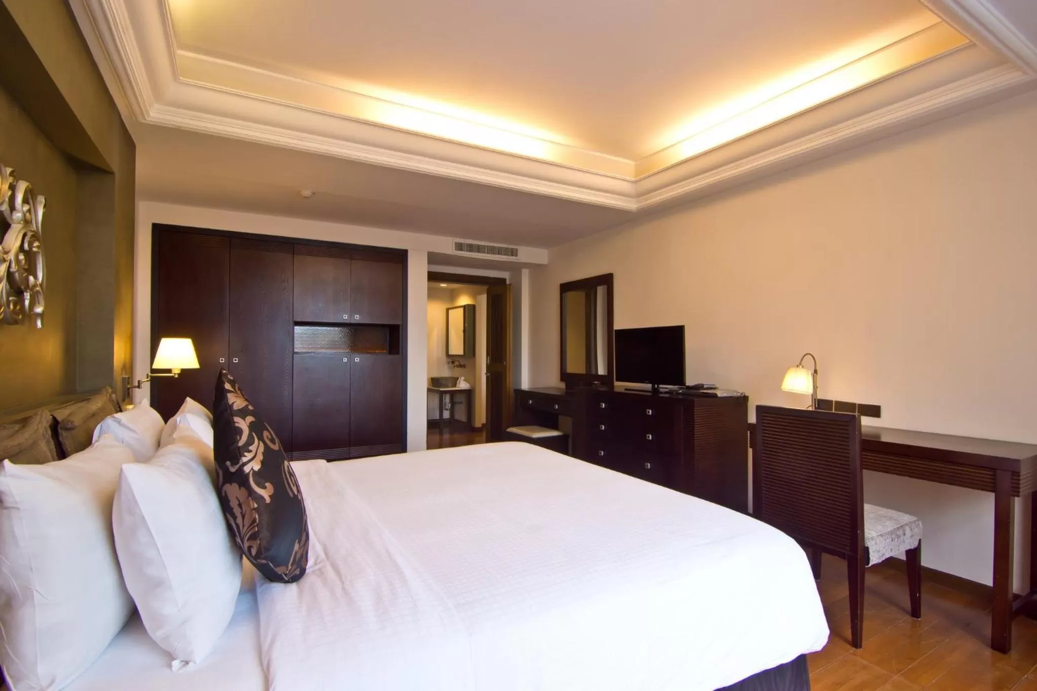 TV and multimedia, Bed in LK Mantra Pura Resort