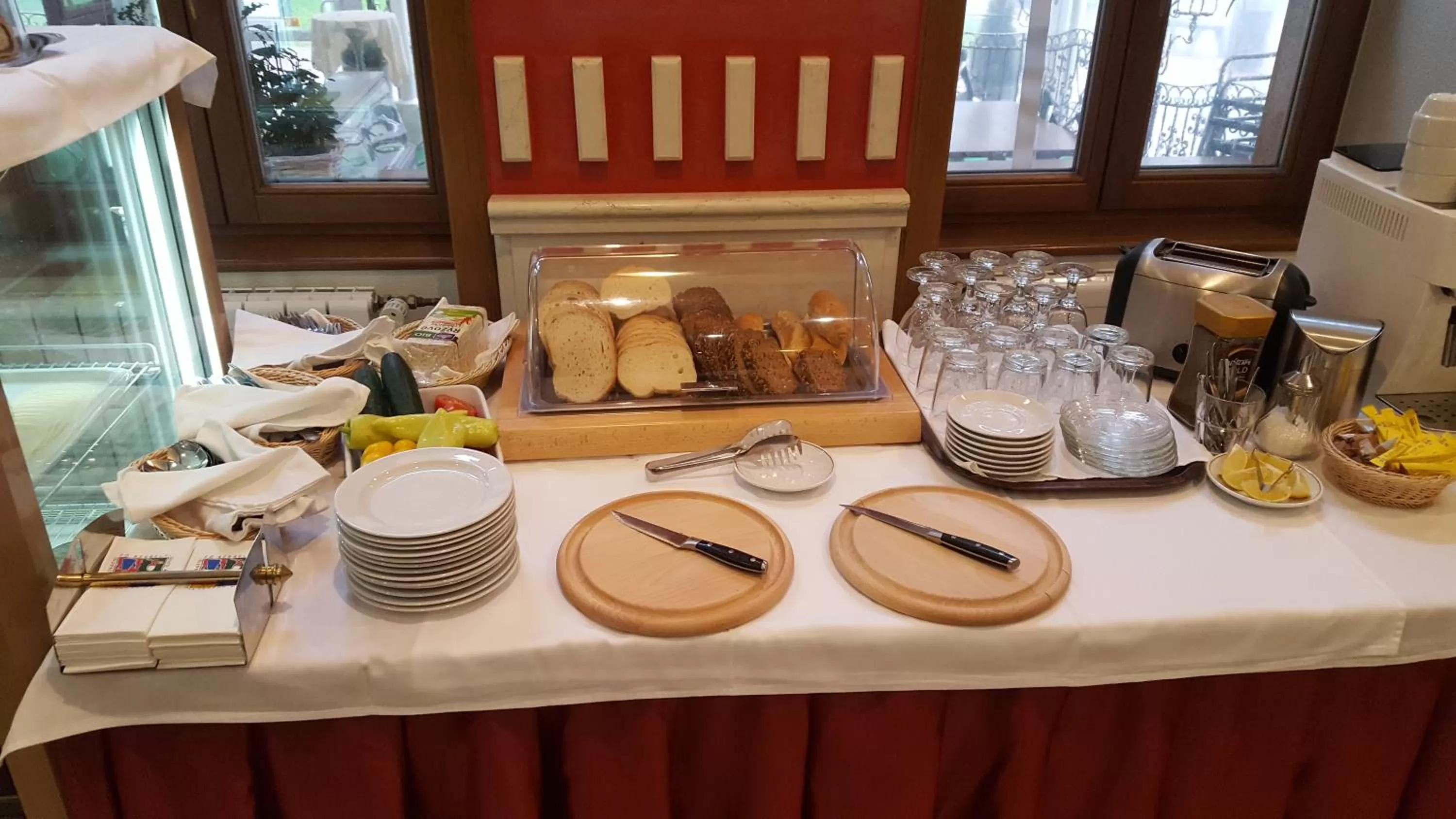 Buffet breakfast in Top Penzión Marína