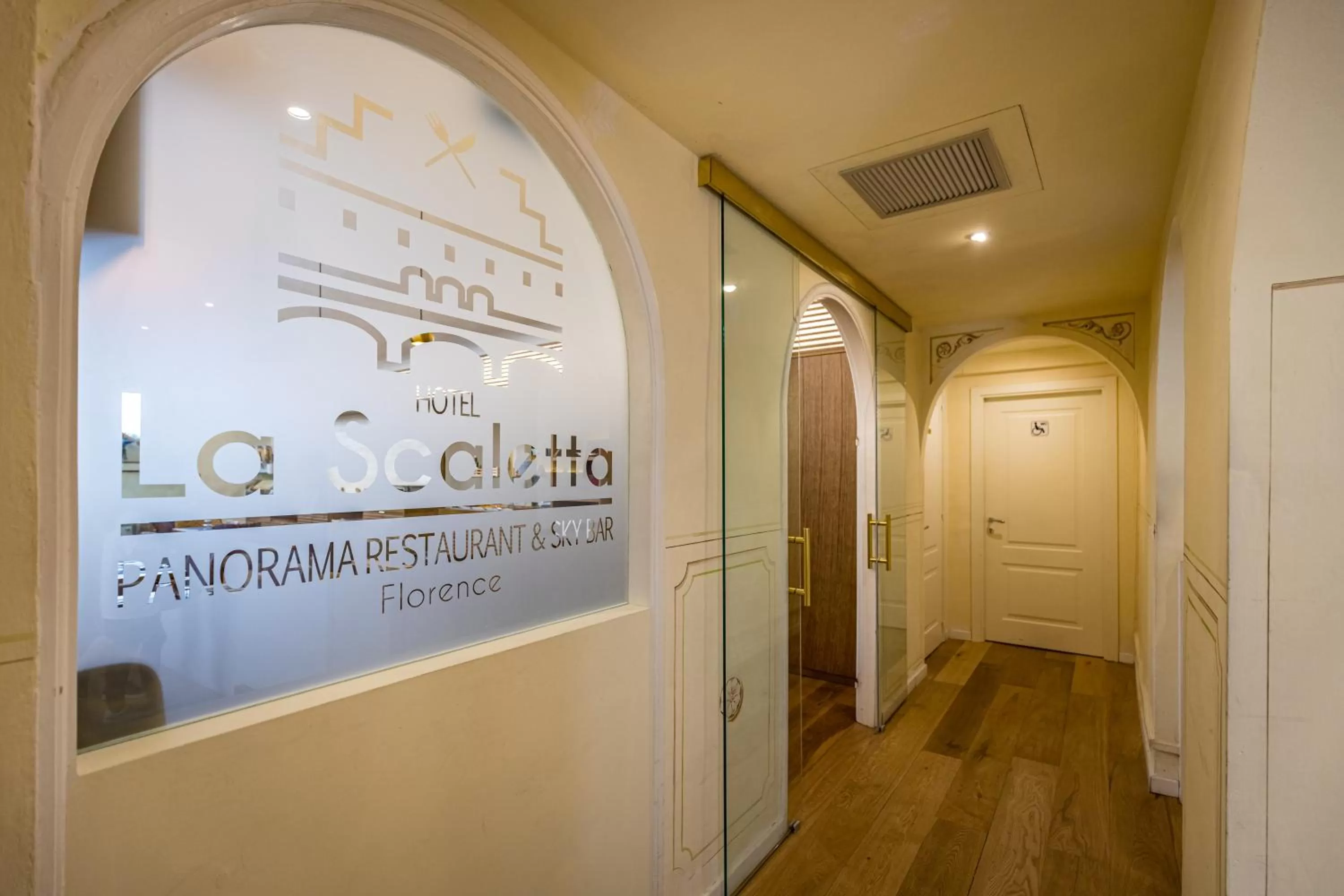 Restaurant/places to eat in Hotel La Scaletta al Ponte Vecchio