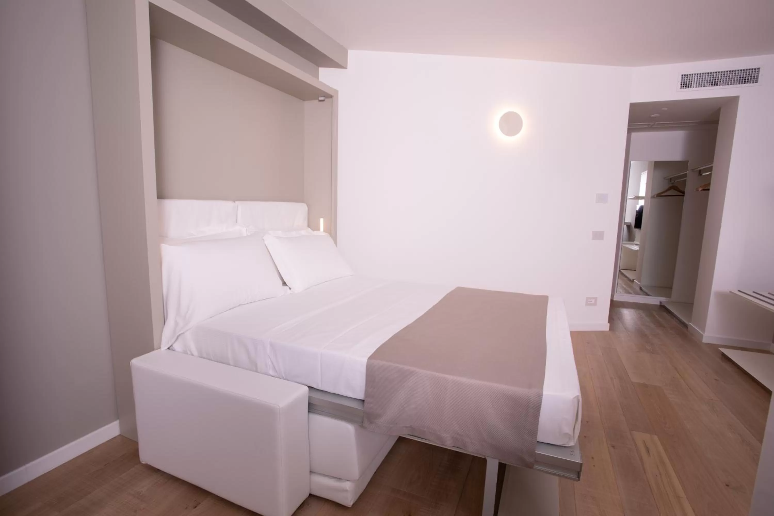 Bed in Callistos Hotel & Spa