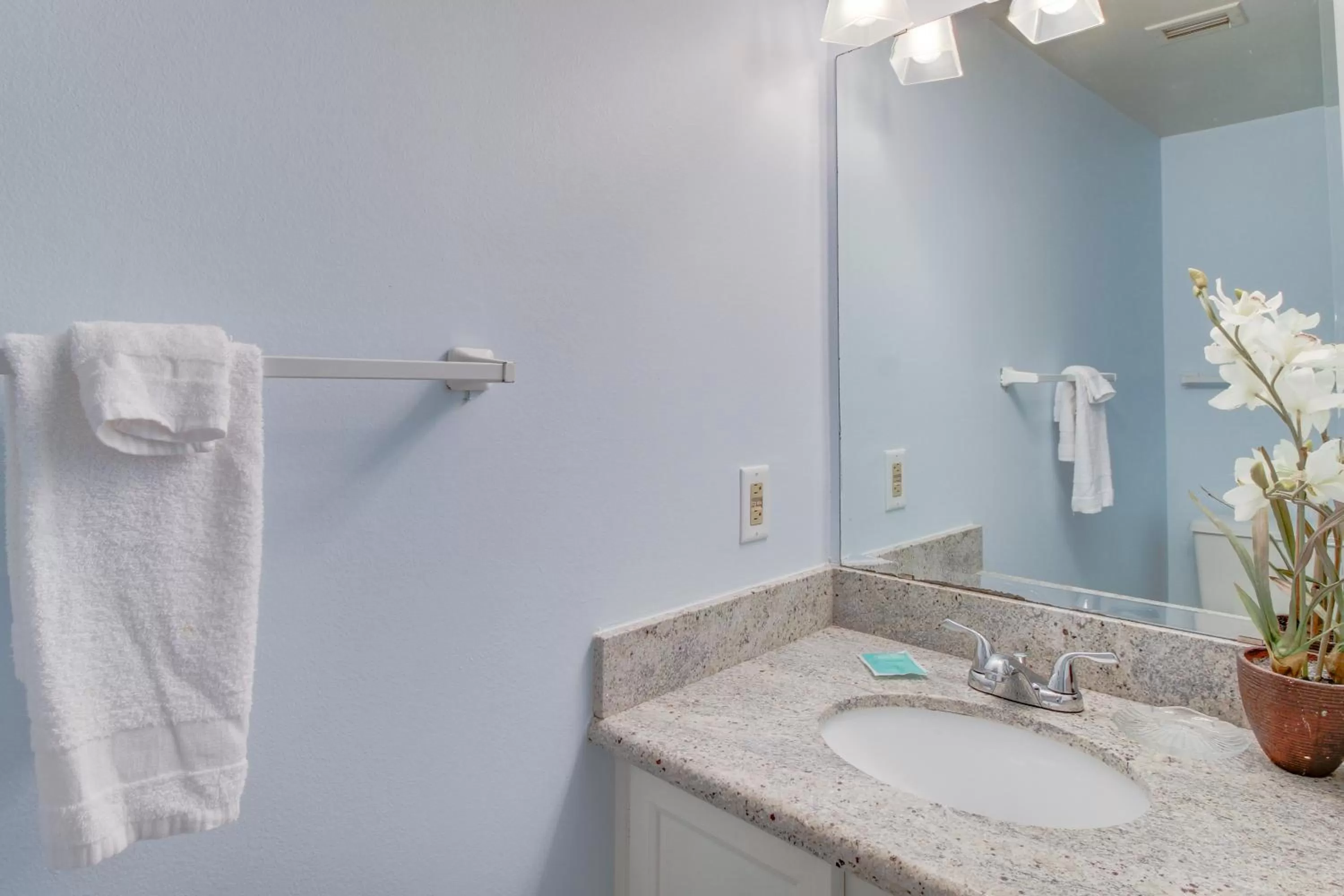 Bathroom in Dunes on the Bay