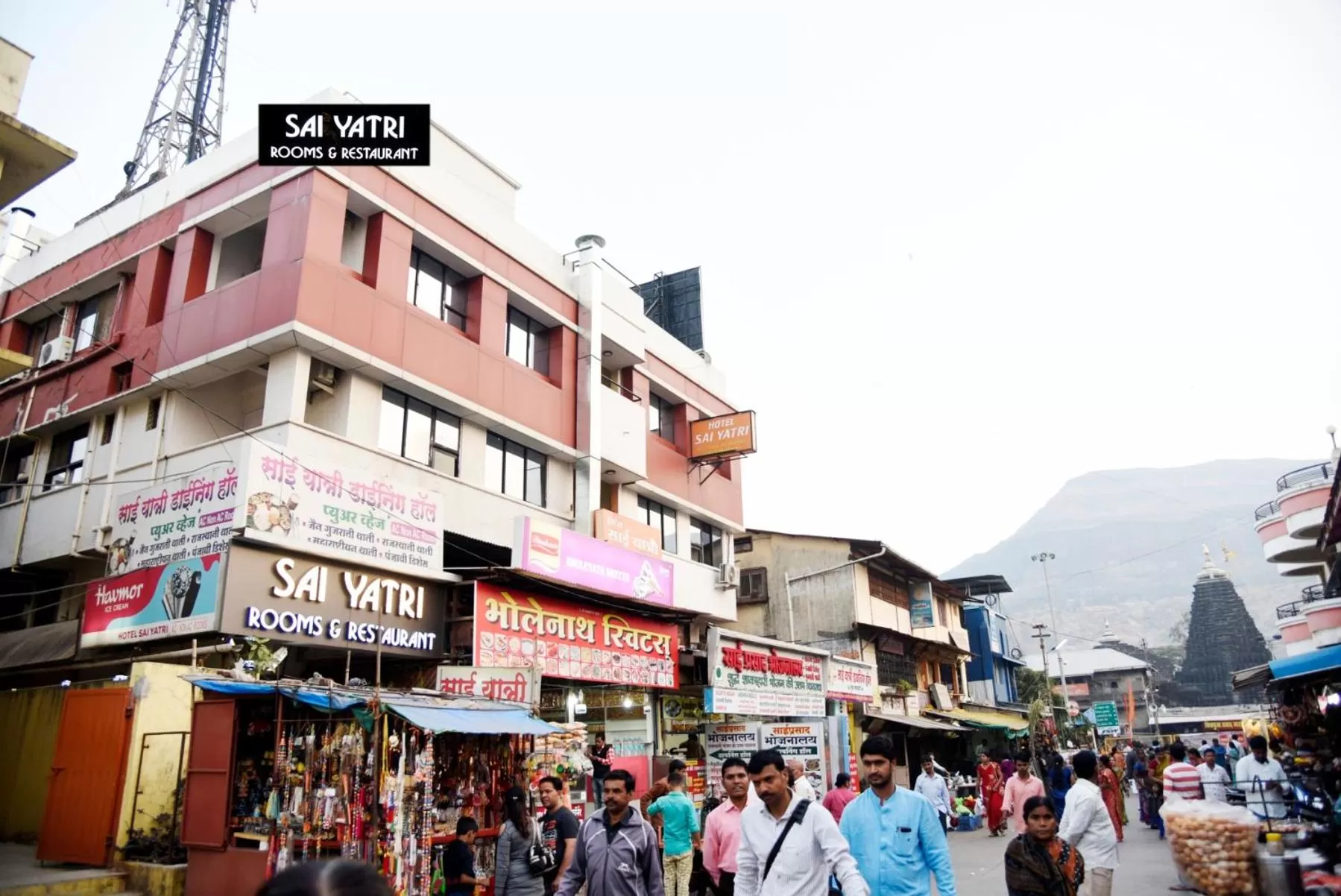 Property Building in Hotel Sai Yatri