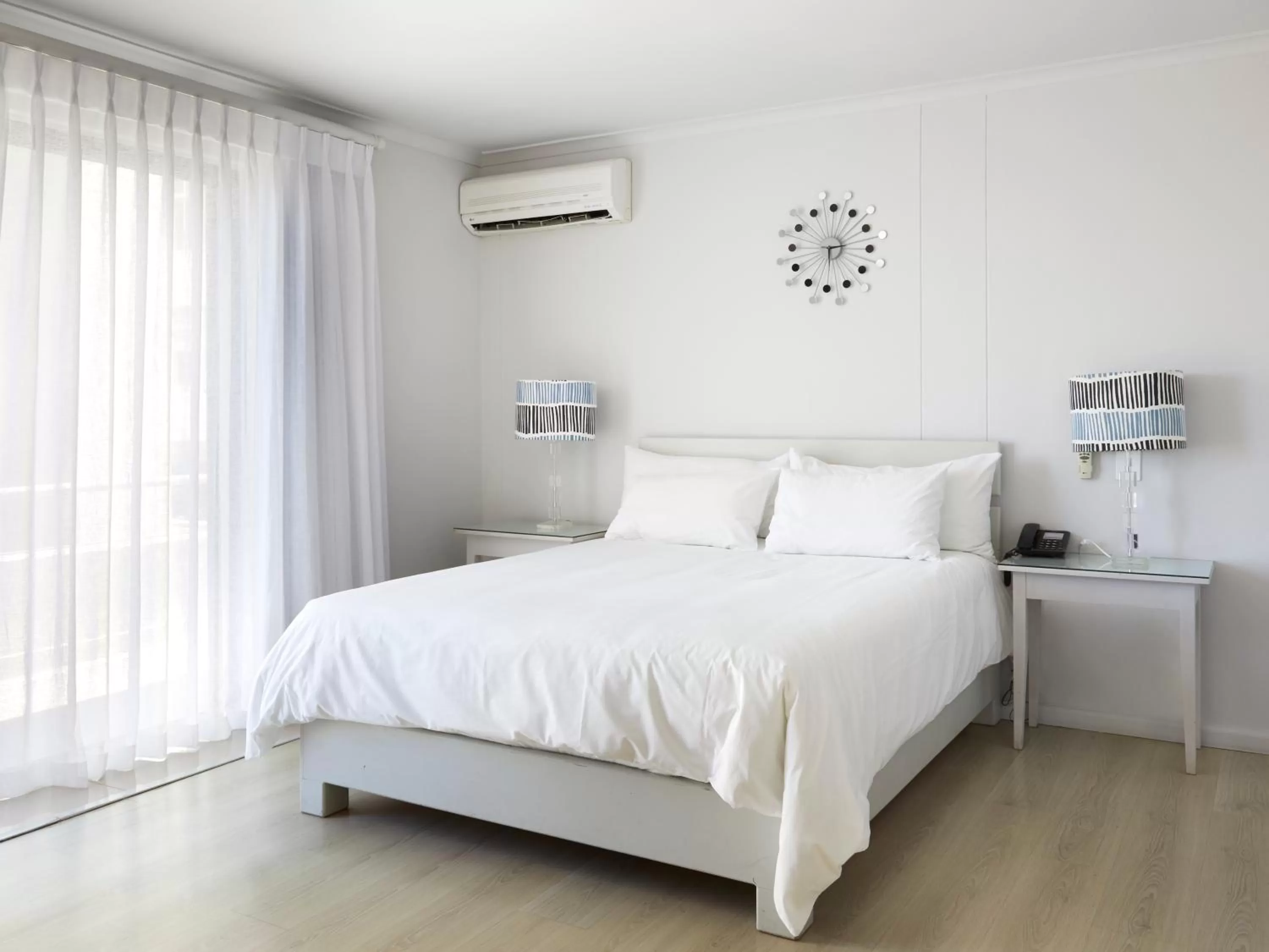 Bedroom, Bed in La Splendida Hotel by NEWMARK