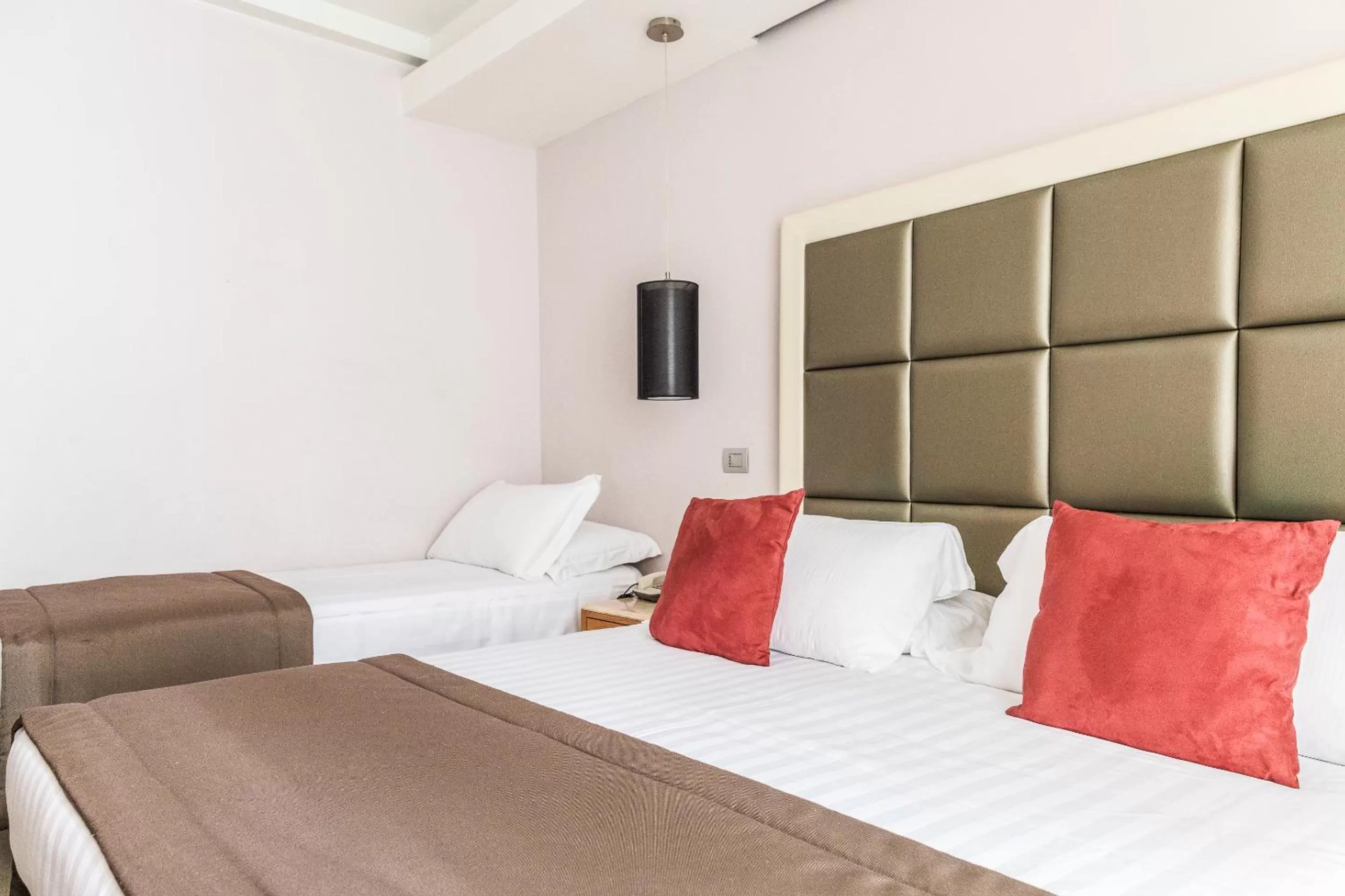 Photo of the whole room, Bed in Vibe Nazionale