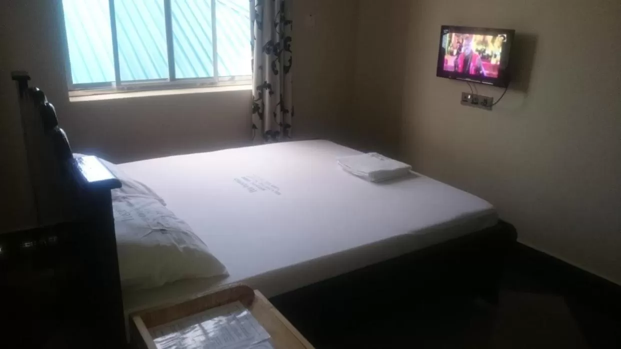 Bed in Itetemia Royal Inn