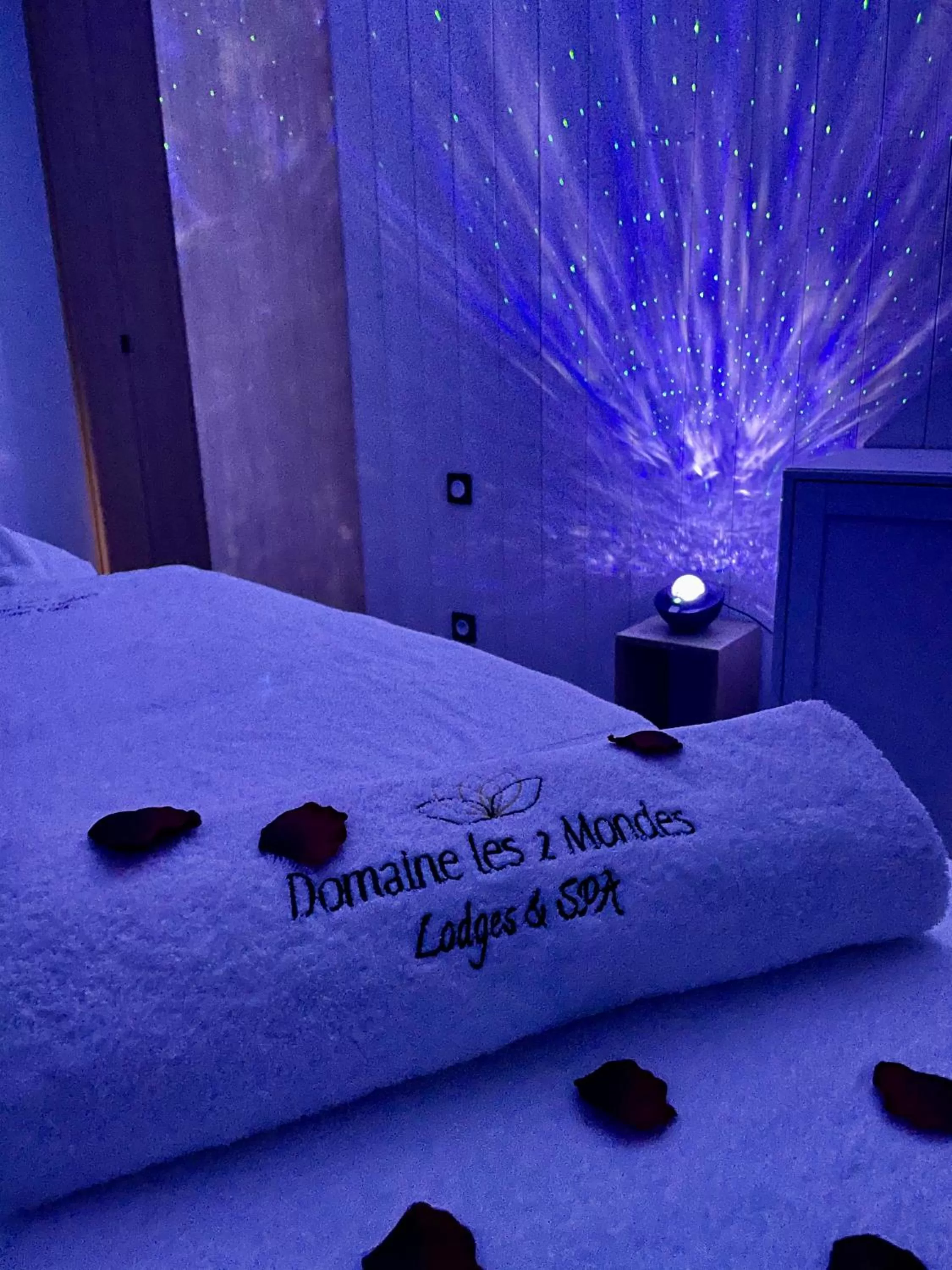 Bed in Domaine les 2 Mondes