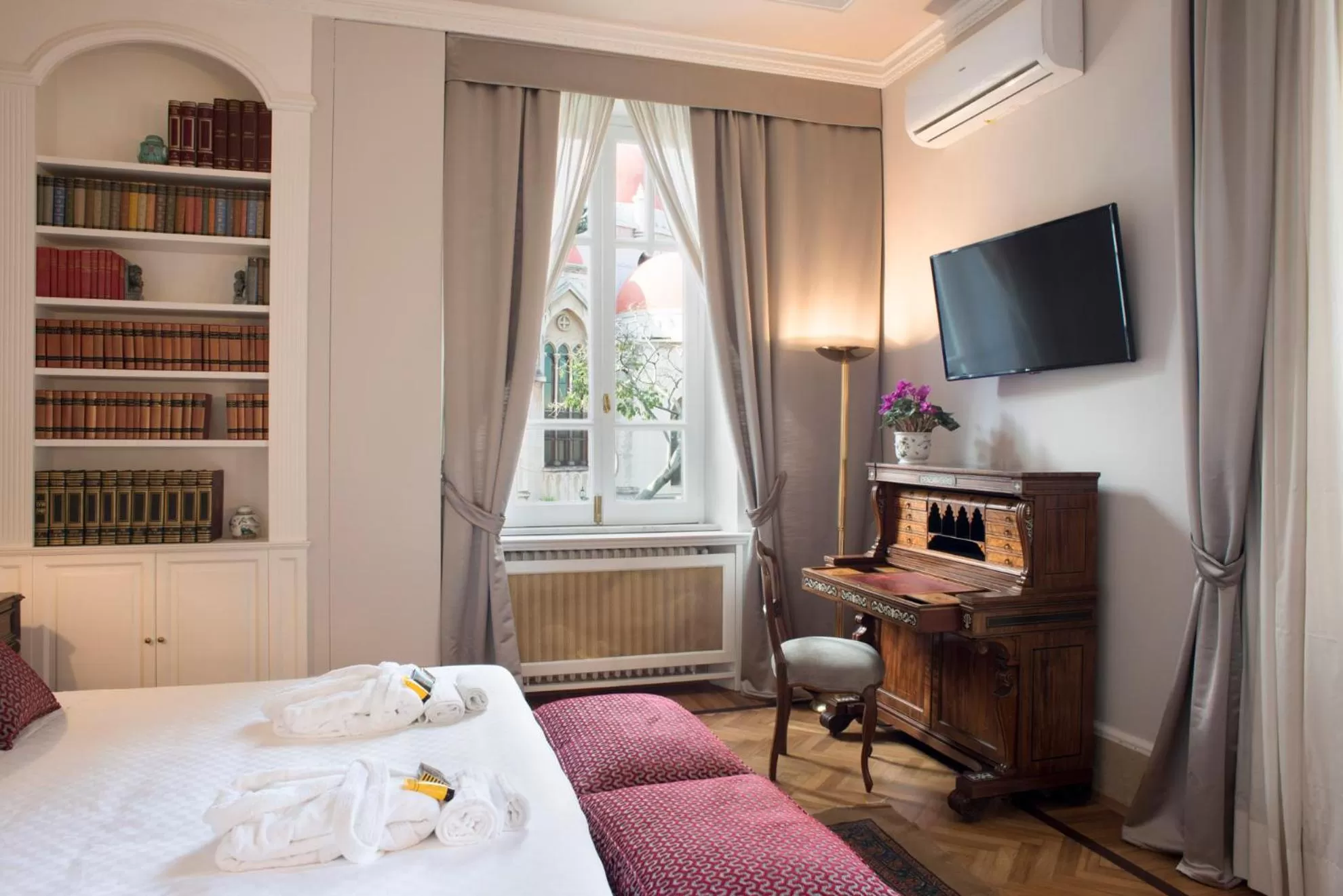 TV and multimedia, Bed in Vittoria - house of charme