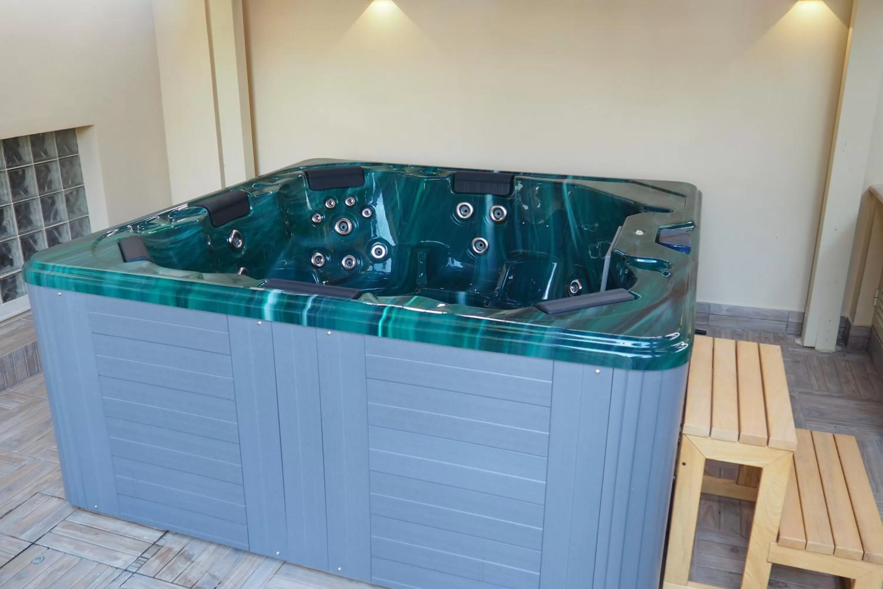 Spa and wellness centre/facilities in Parnasus