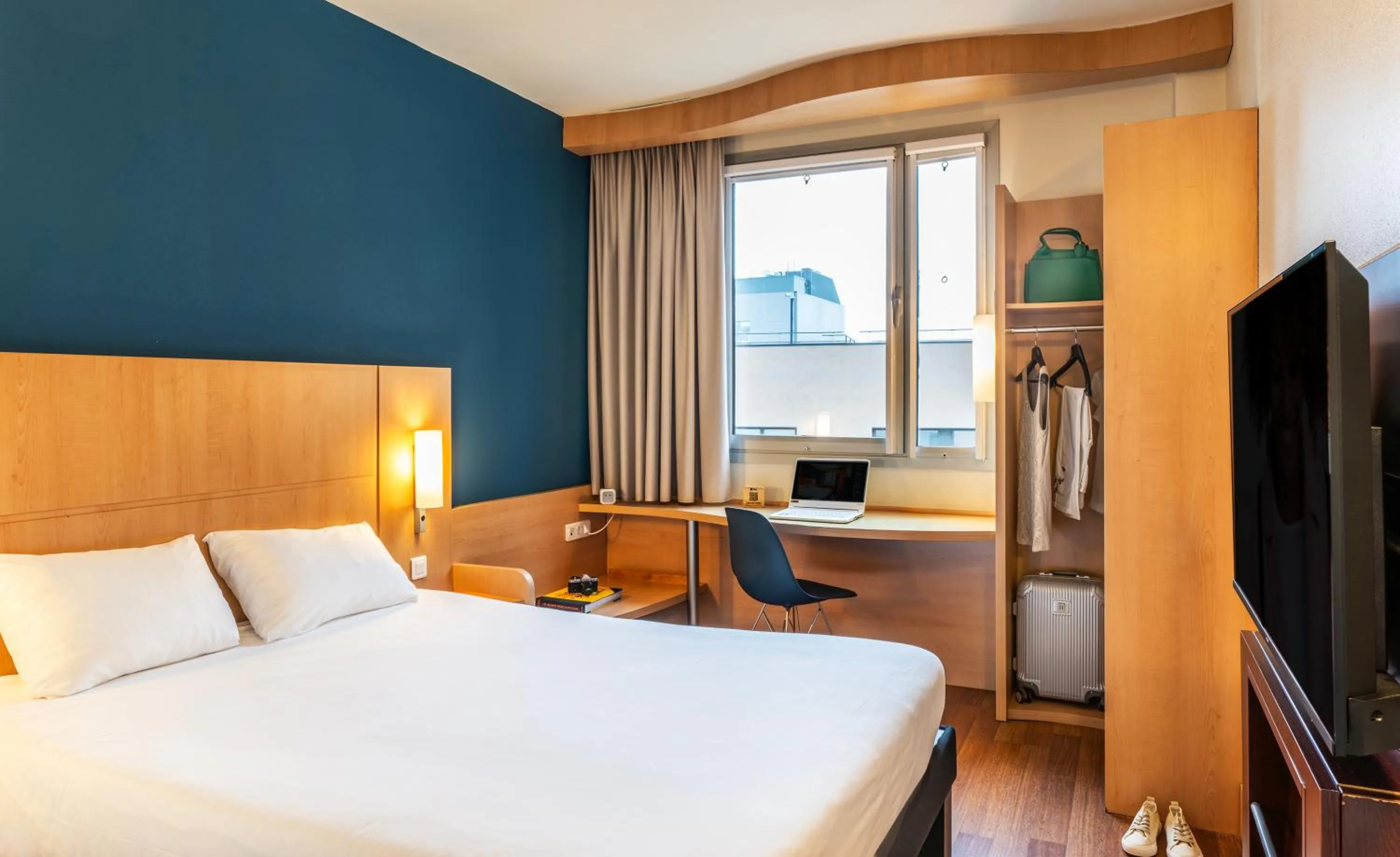 Bedroom, Bed in Ibis Barcelona Plaza Glòries 22@