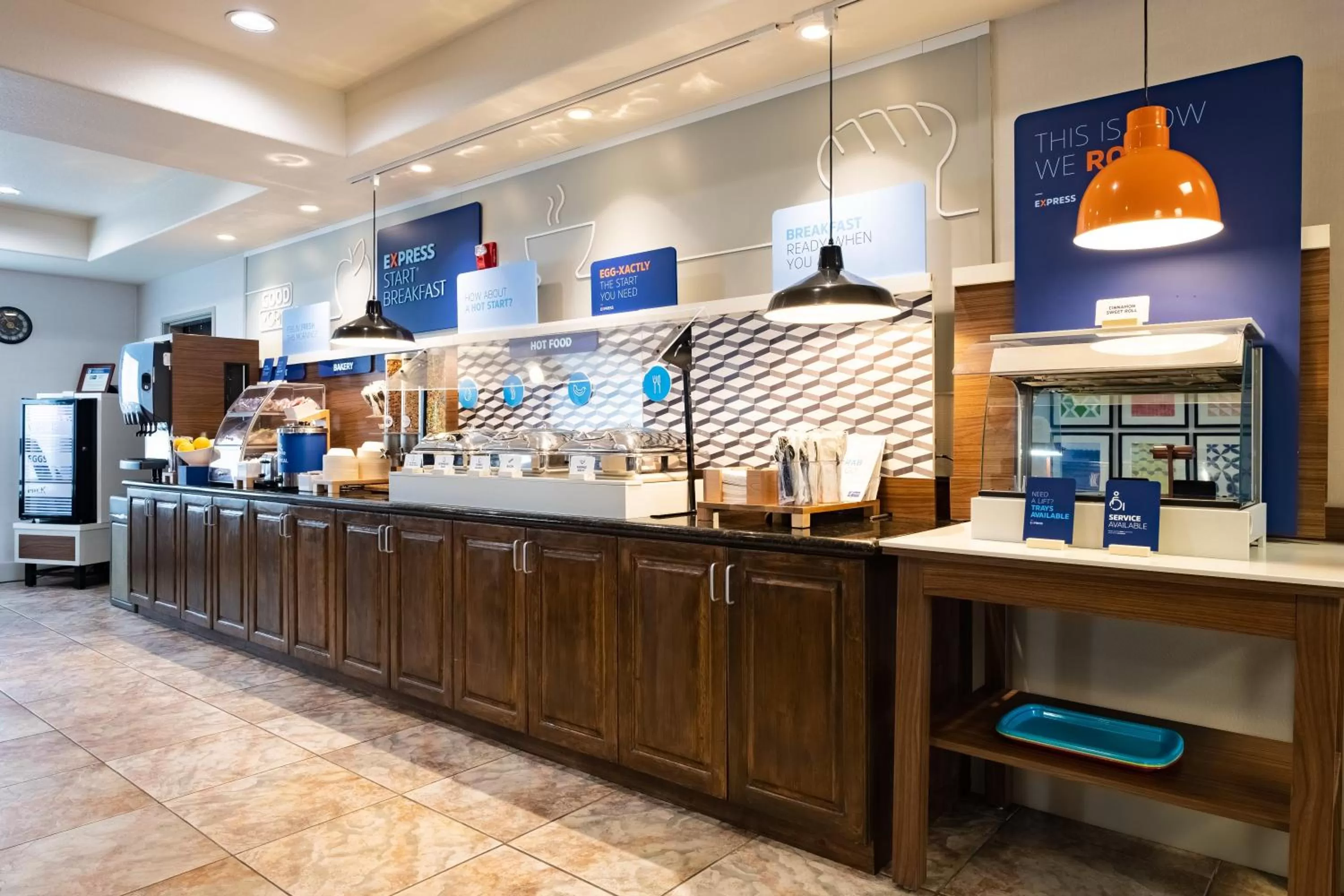 Breakfast in Holiday Inn Express Hotel & Suites Evanston by IHG