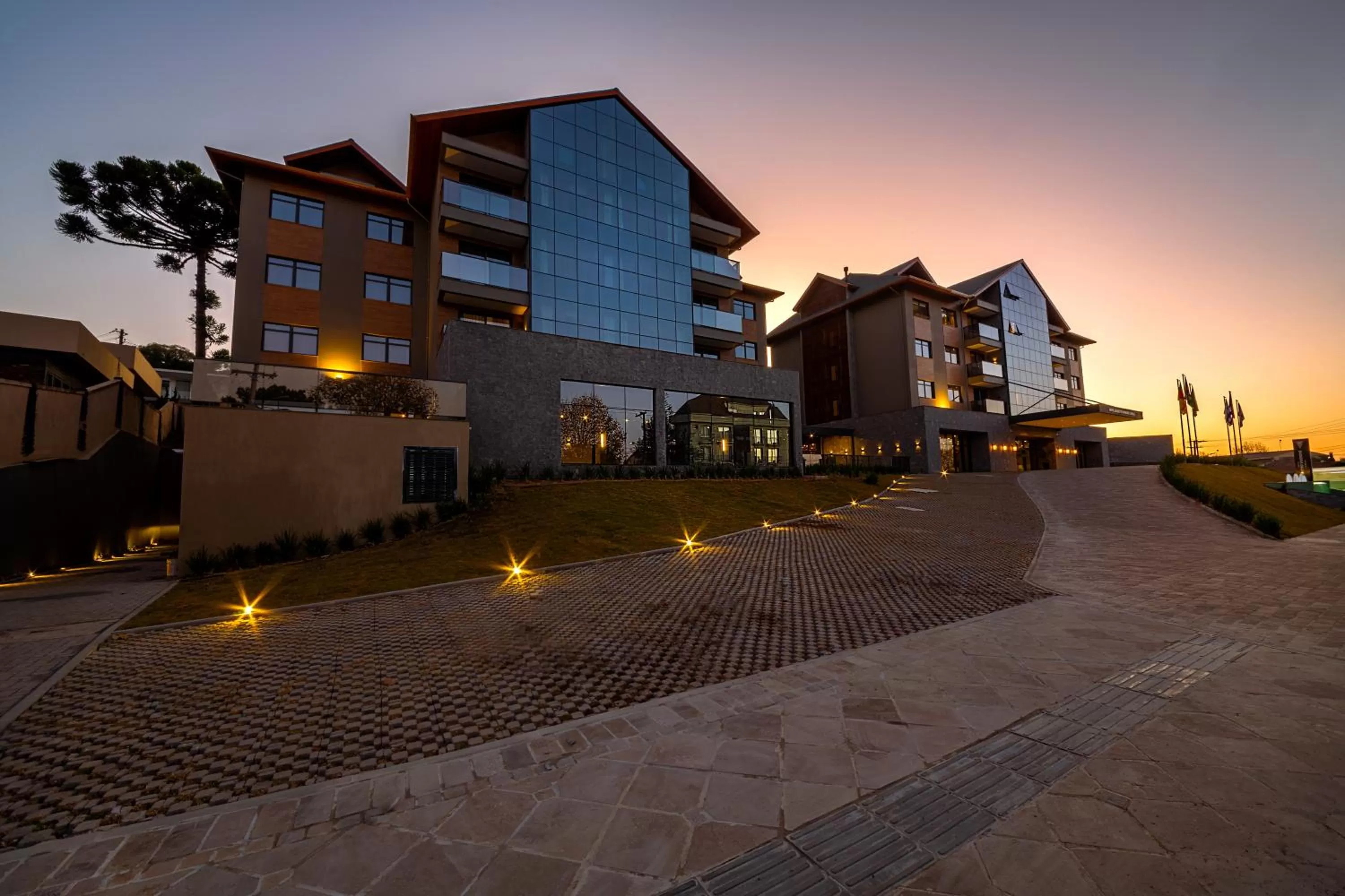 Property building in Laghetto Canela