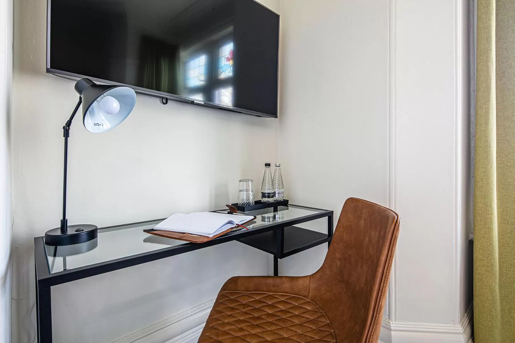 TV and multimedia in The Belmont - Harrogate Stays