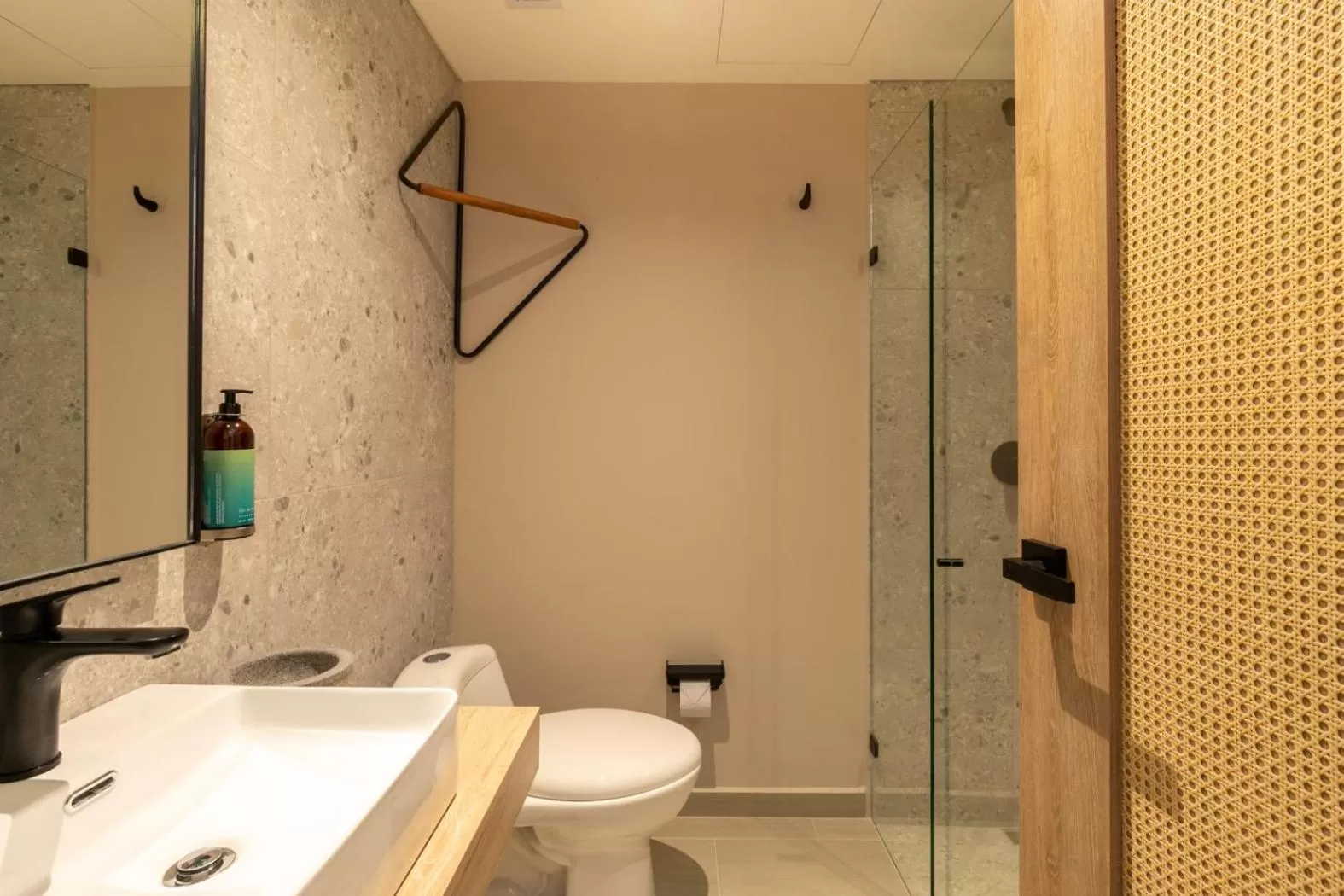 Shower in Landmark Hotel