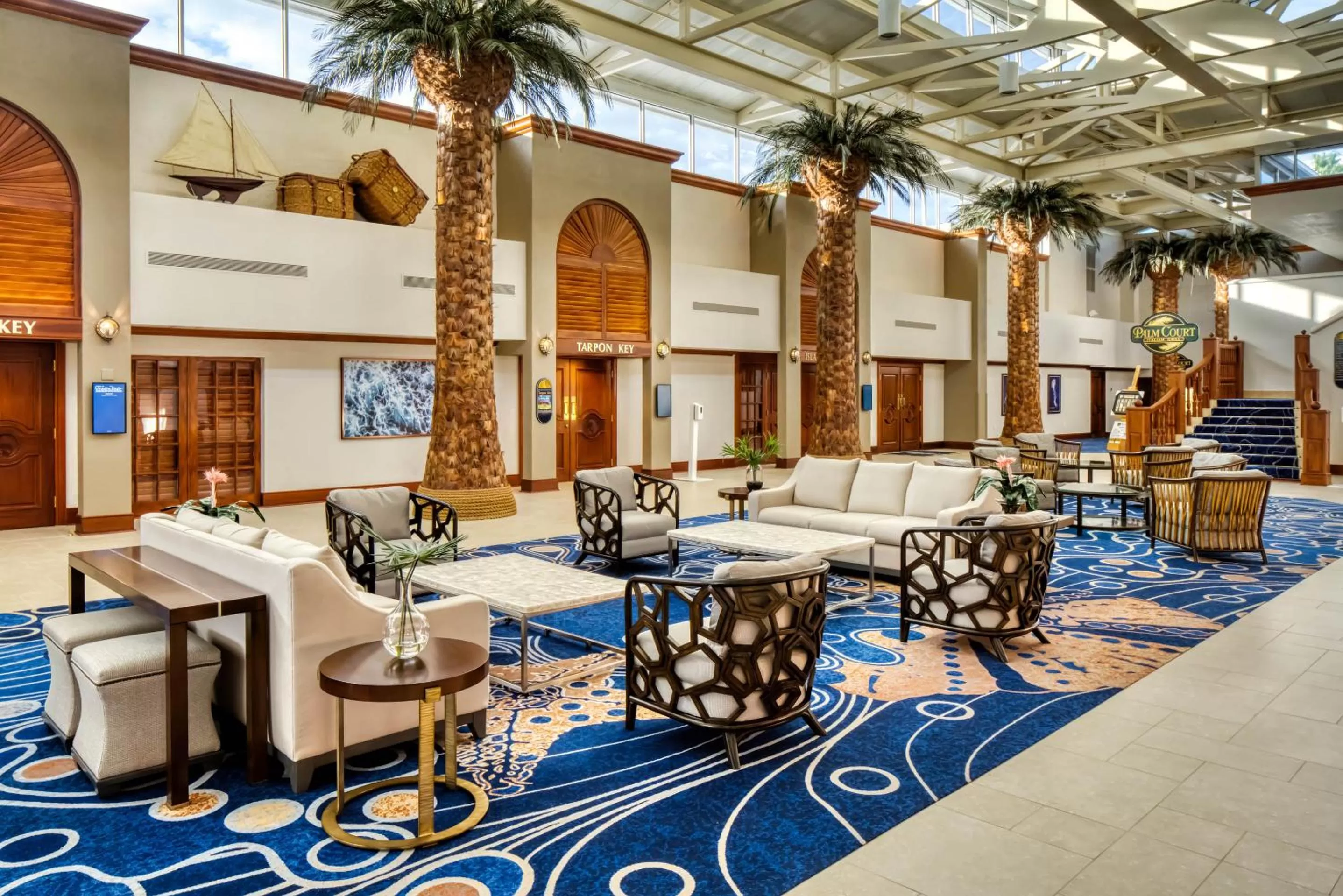 Lounge or bar in Island Grand at TradeWinds