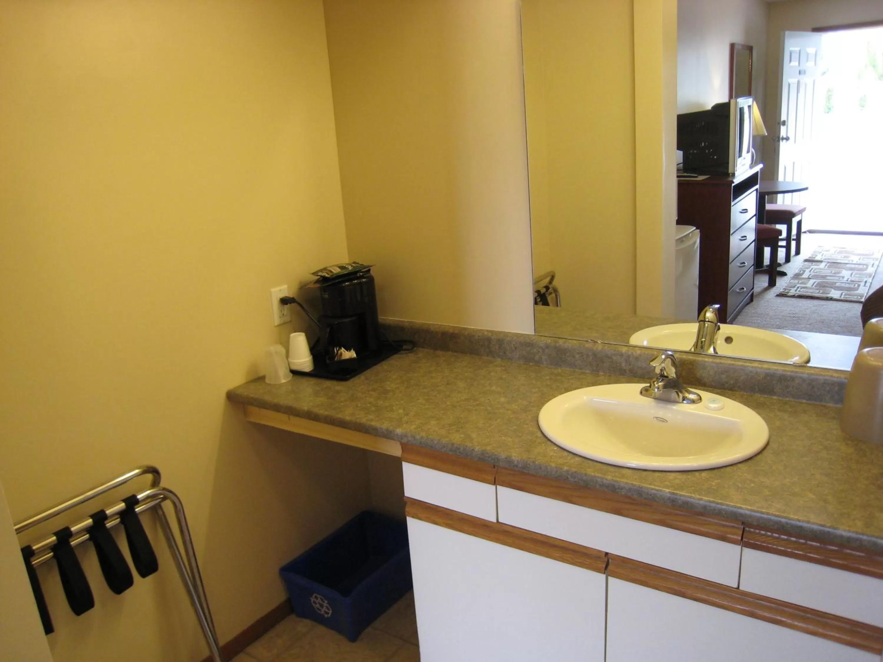 Bathroom in Mary's Motel