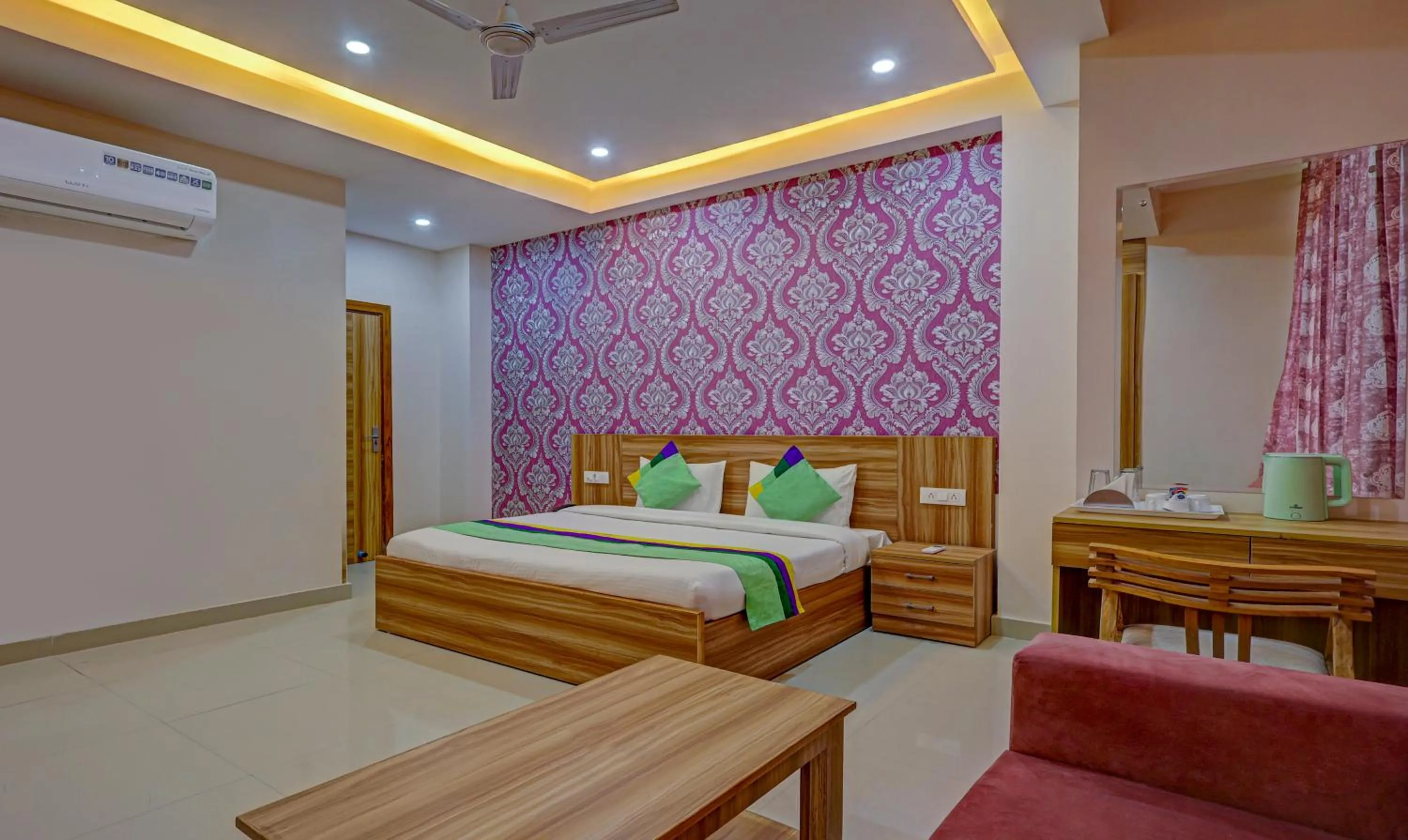 Bedroom, Bed in Treebo Primeone