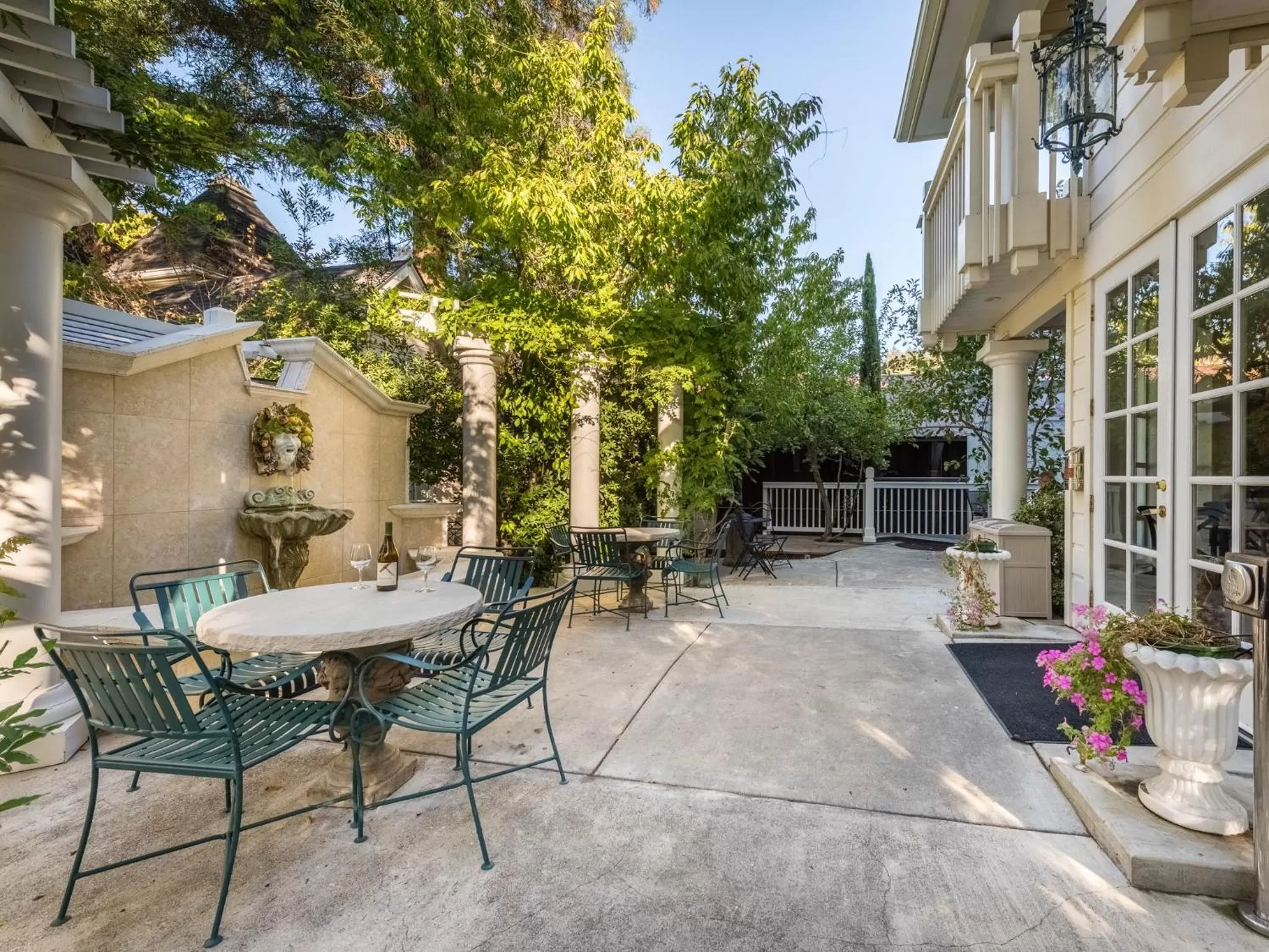 Patio in The Bergson, BW Signature Collection