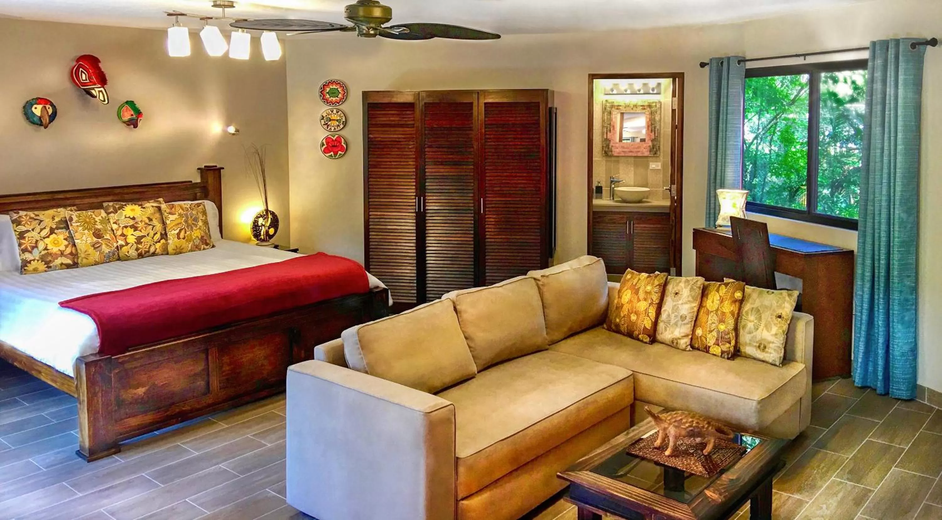 Patio, Bed in Boquete Garden Inn