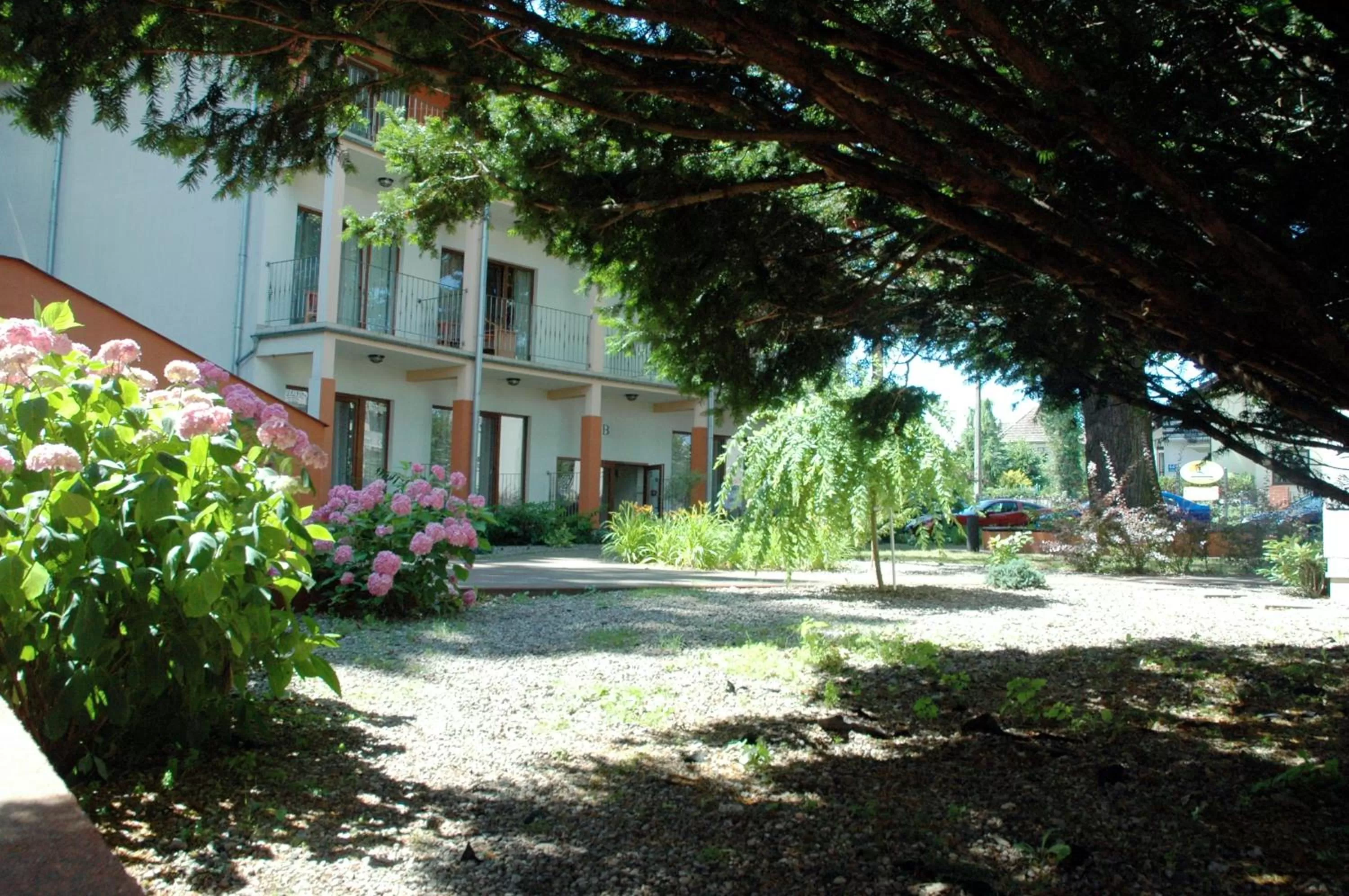 Property building in Rezydencja 5 Dębów