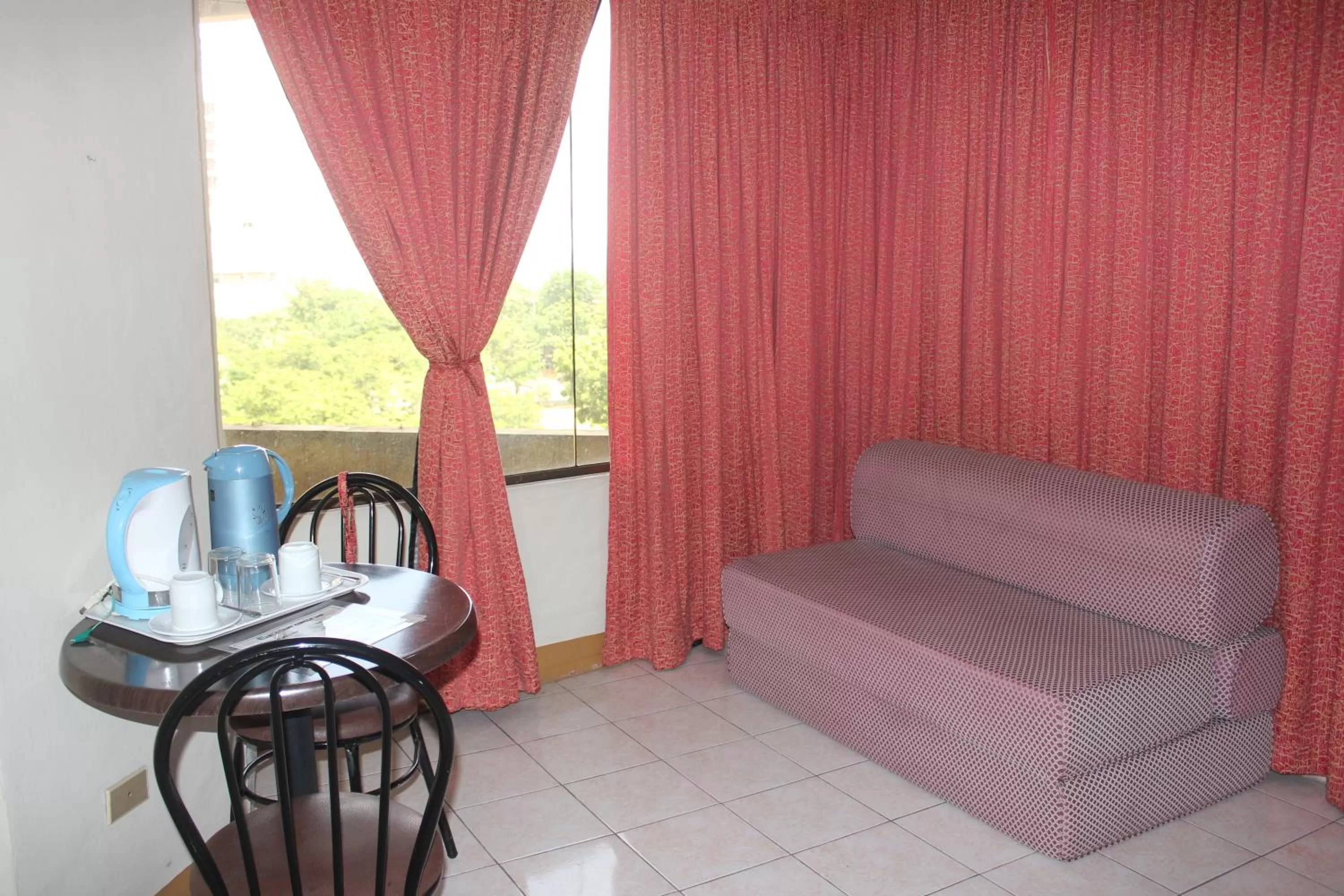 Day in Elegant Circle Inn