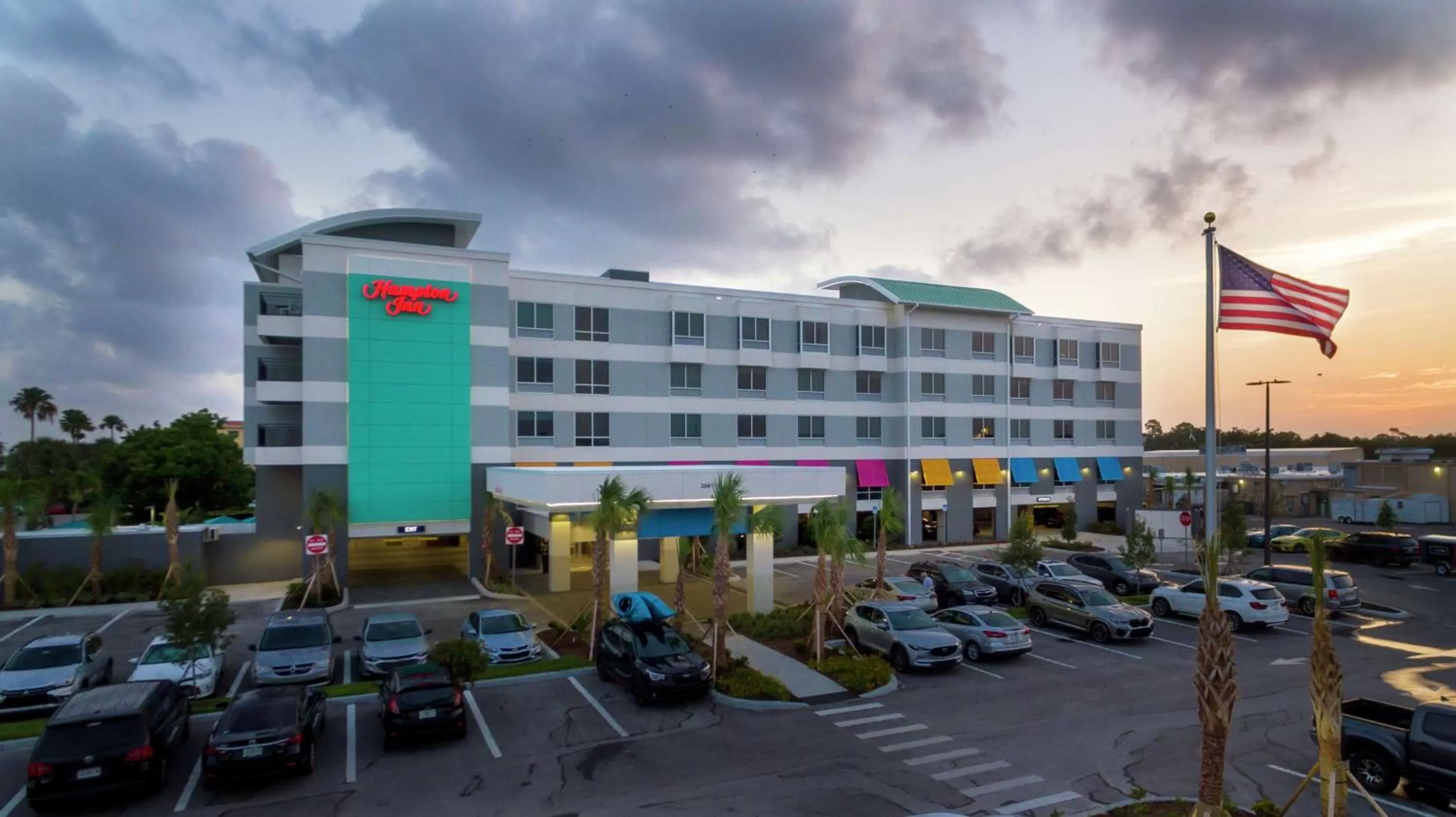 Property building in Hampton Inn Dunedin, Fl