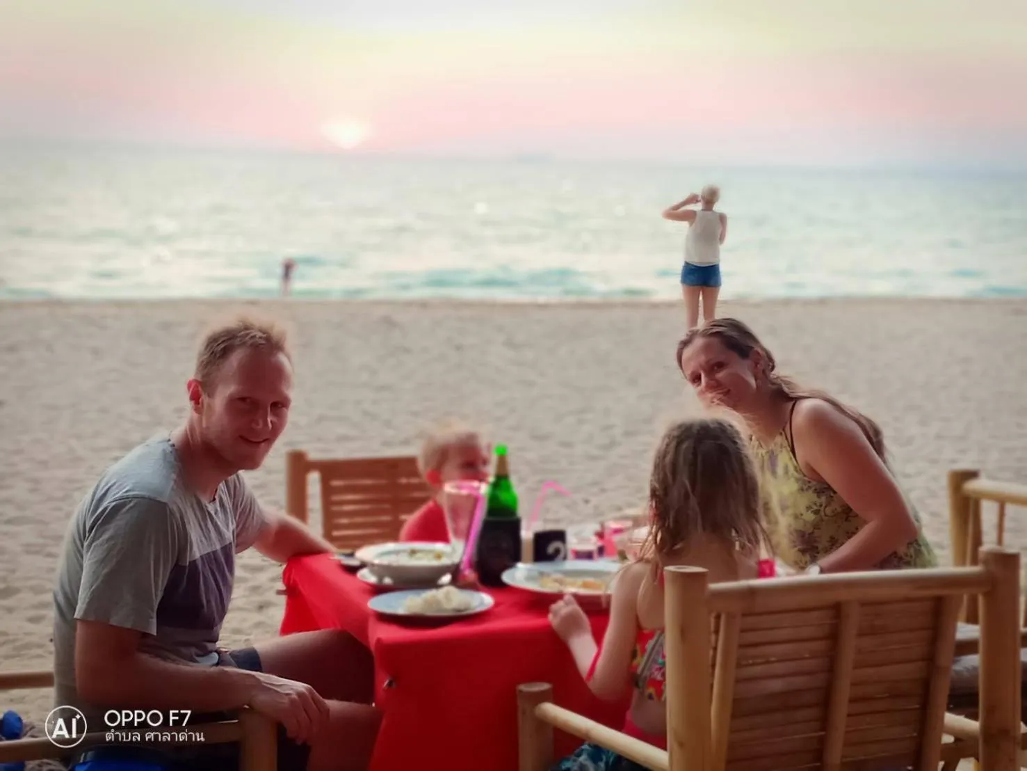 Food and drinks in Eco Lanta Hideaway Beach Resort