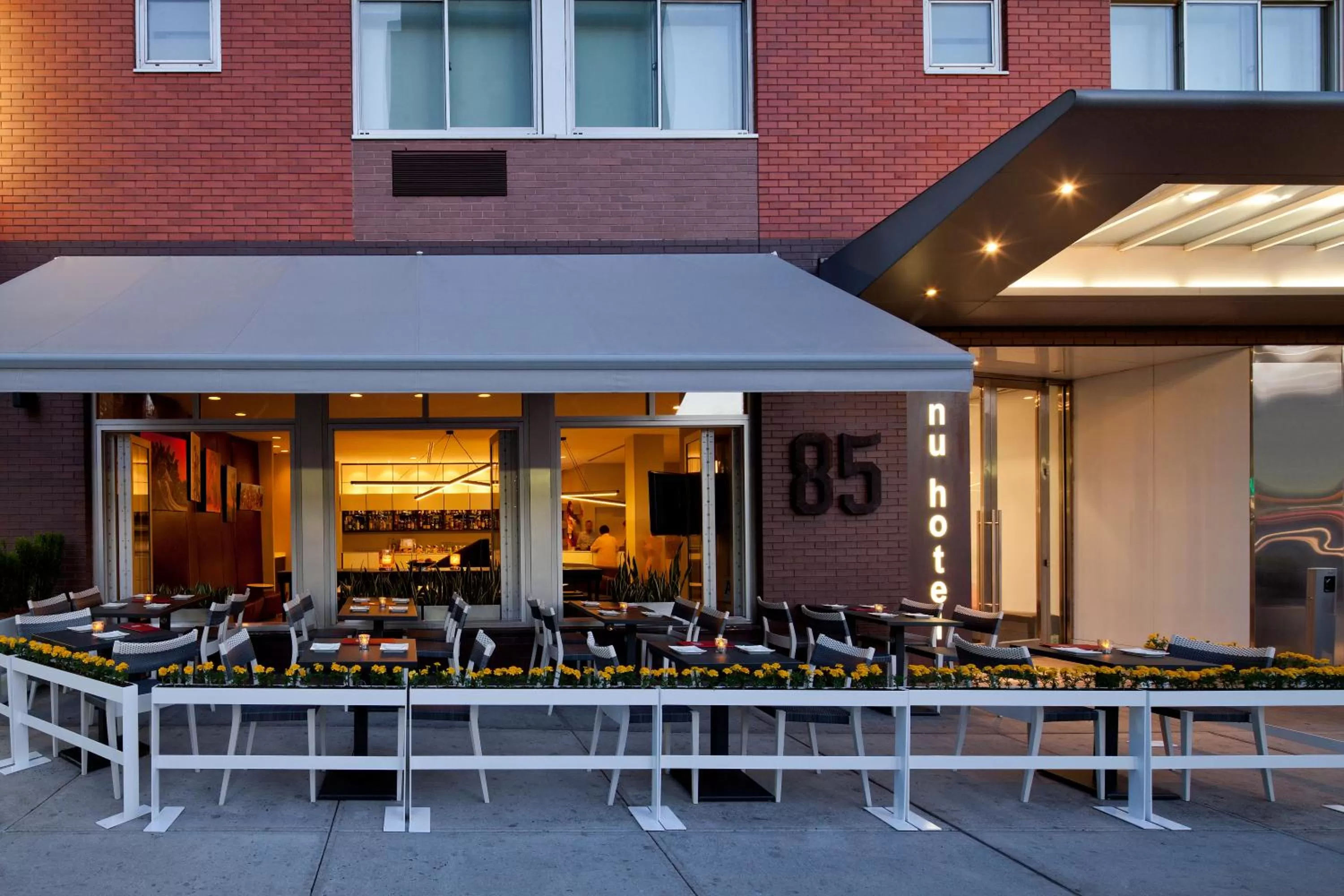 Restaurant/places to eat in NU Hotel