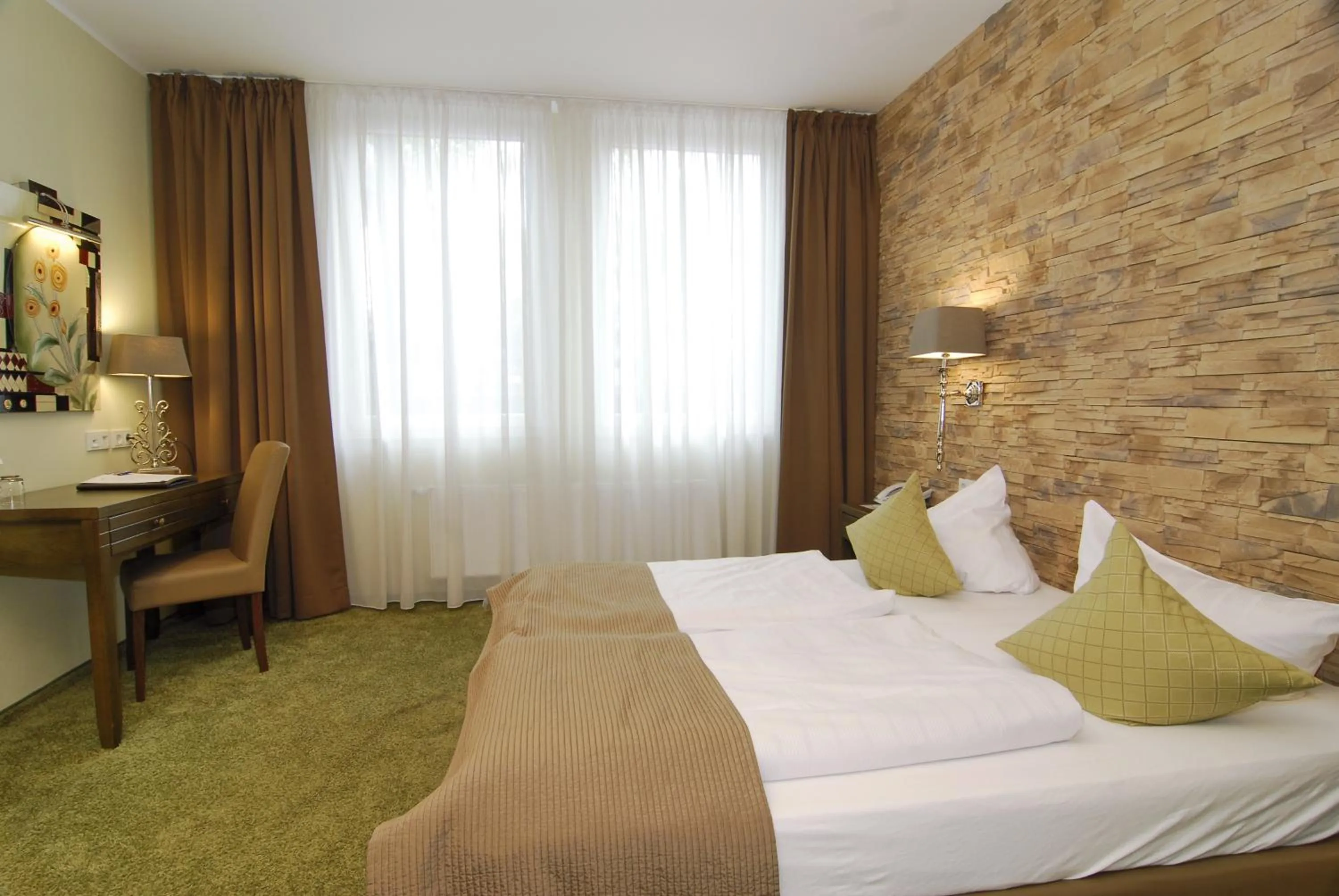 Bed in Nells Park Hotel