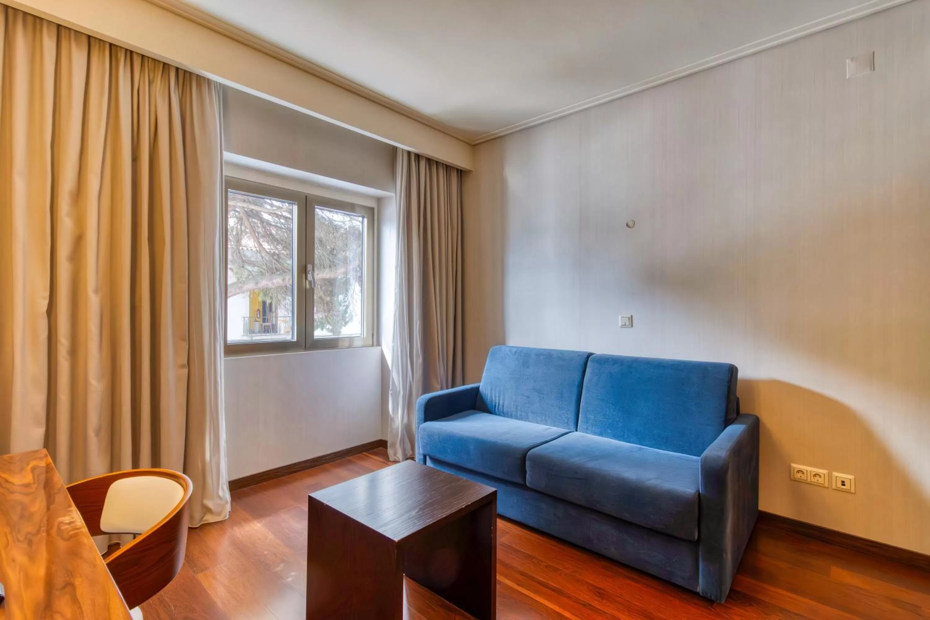 Living room in Hotel Lis Batalha