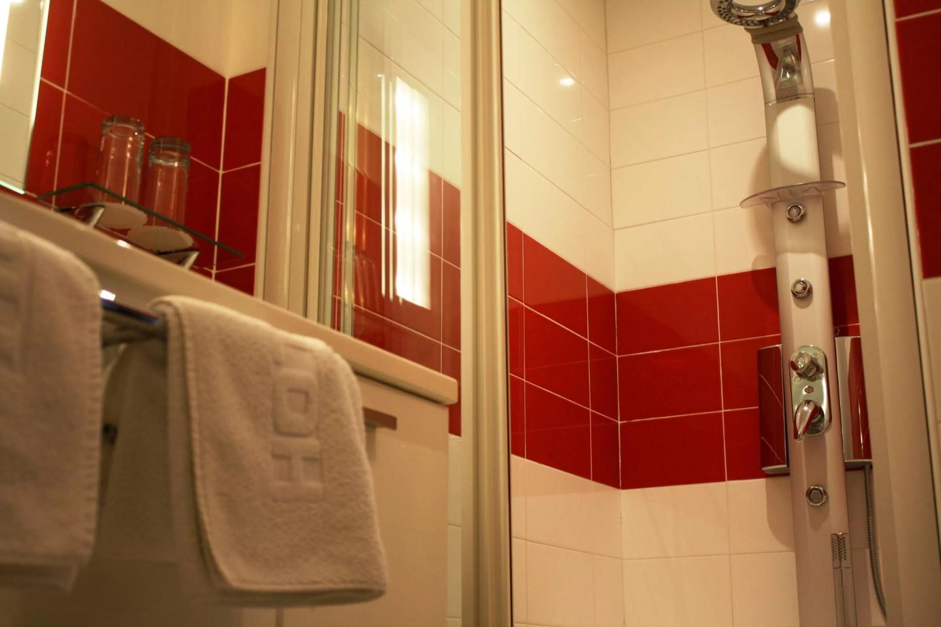 Bathroom in Garni Hotel Leopold I