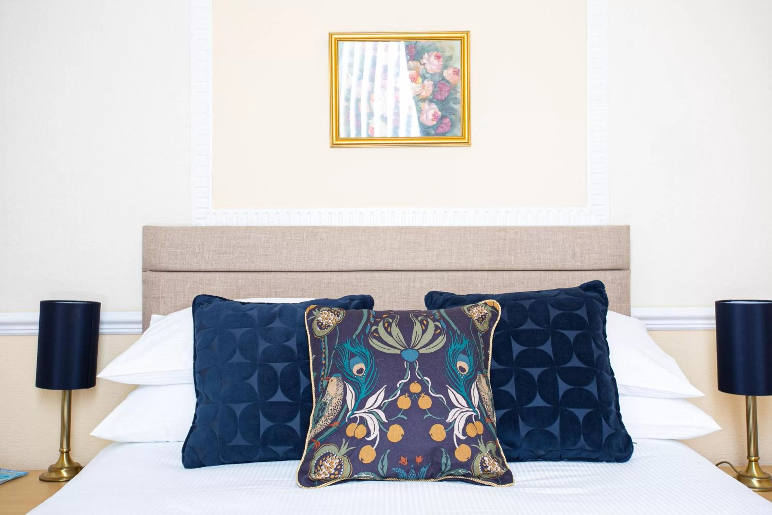 Bedroom, Bed in Melba House