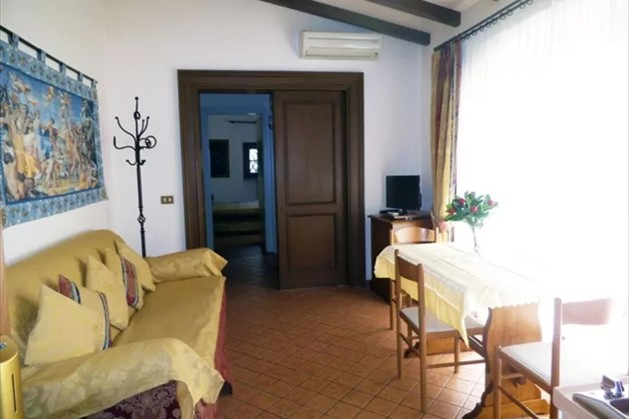 Living room in Residence Casale Mostacciano