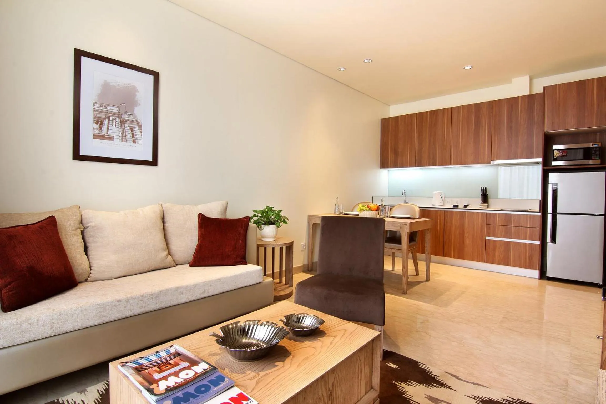 TV and multimedia in Dwijaya House of Pakubuwono