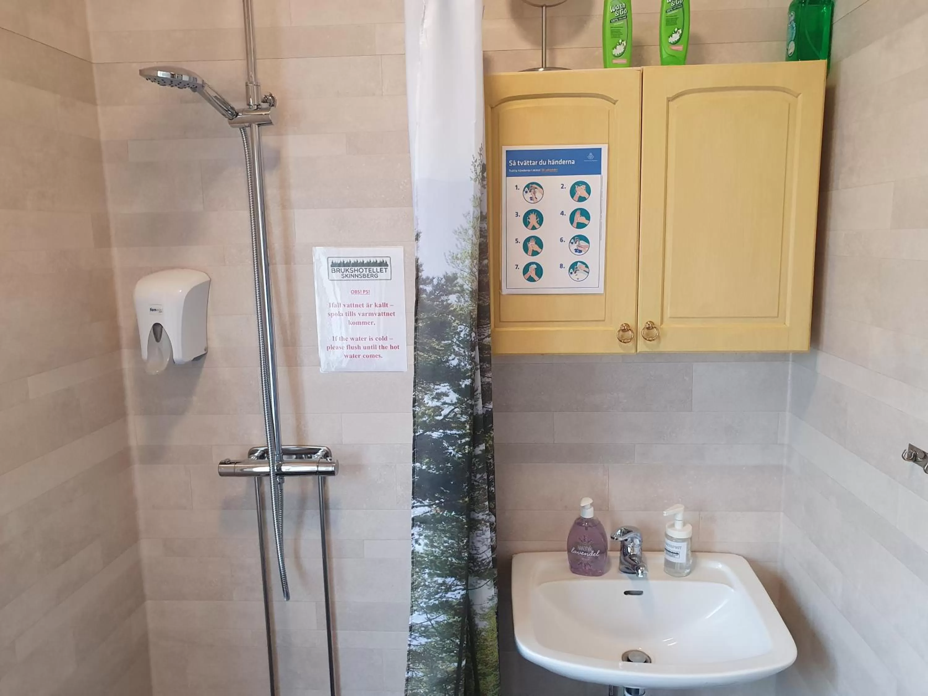 Shower in Brukshotellet Skinnsberg