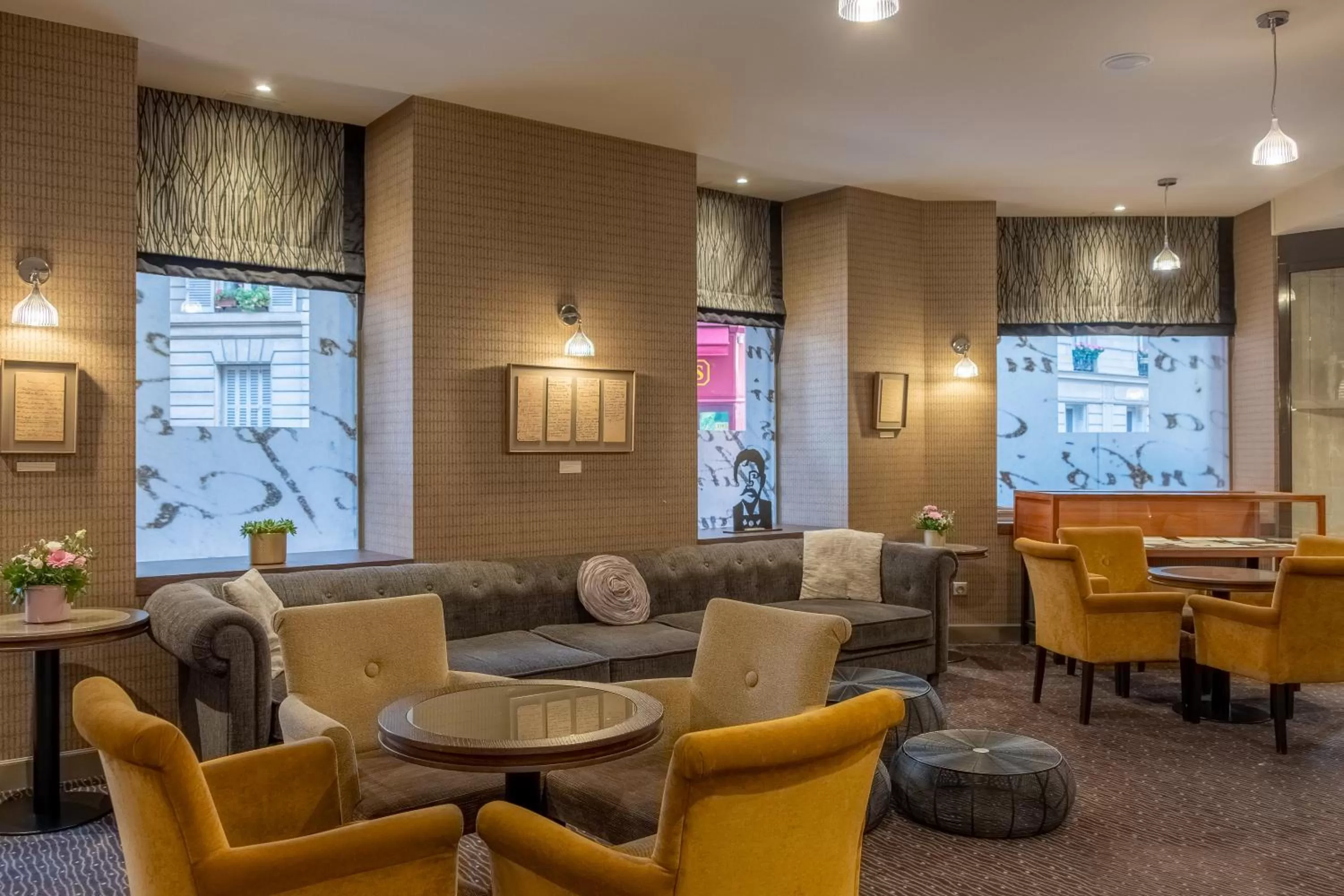 Living room in Hotel Litteraire Le Swann, BW Premier Collection