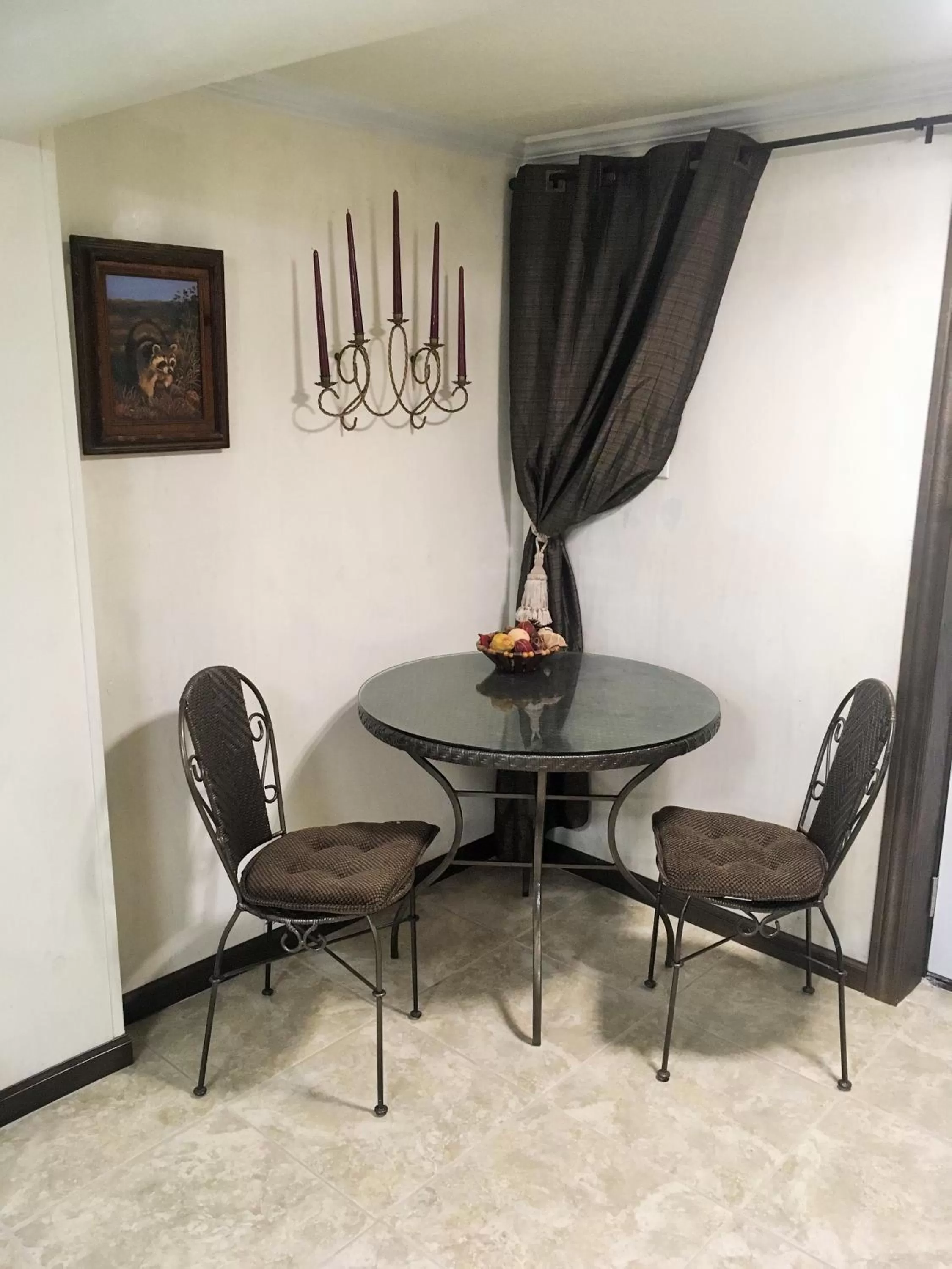 Decorative detail in Capri Beach Hotel