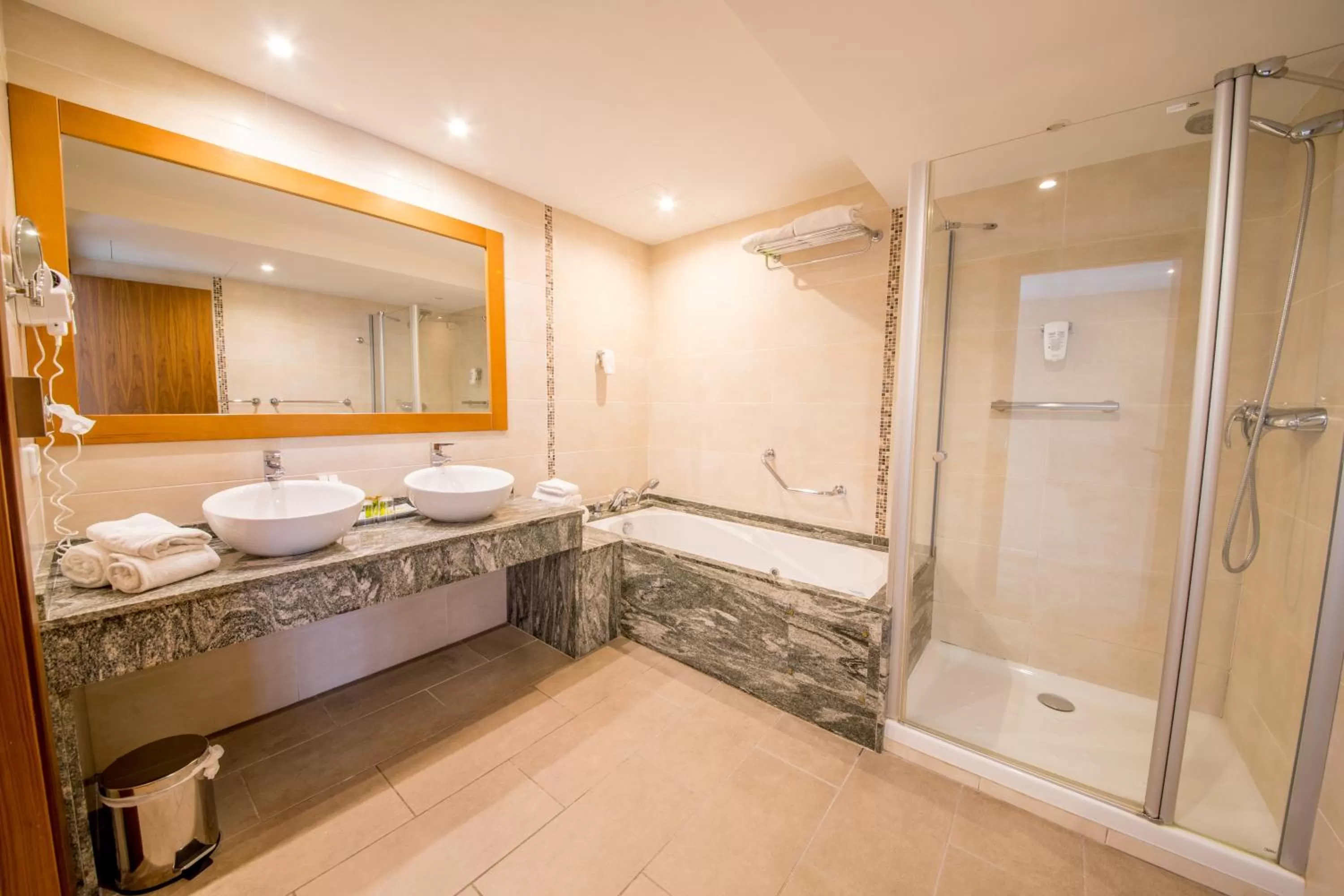 Bathroom in Los Geranios