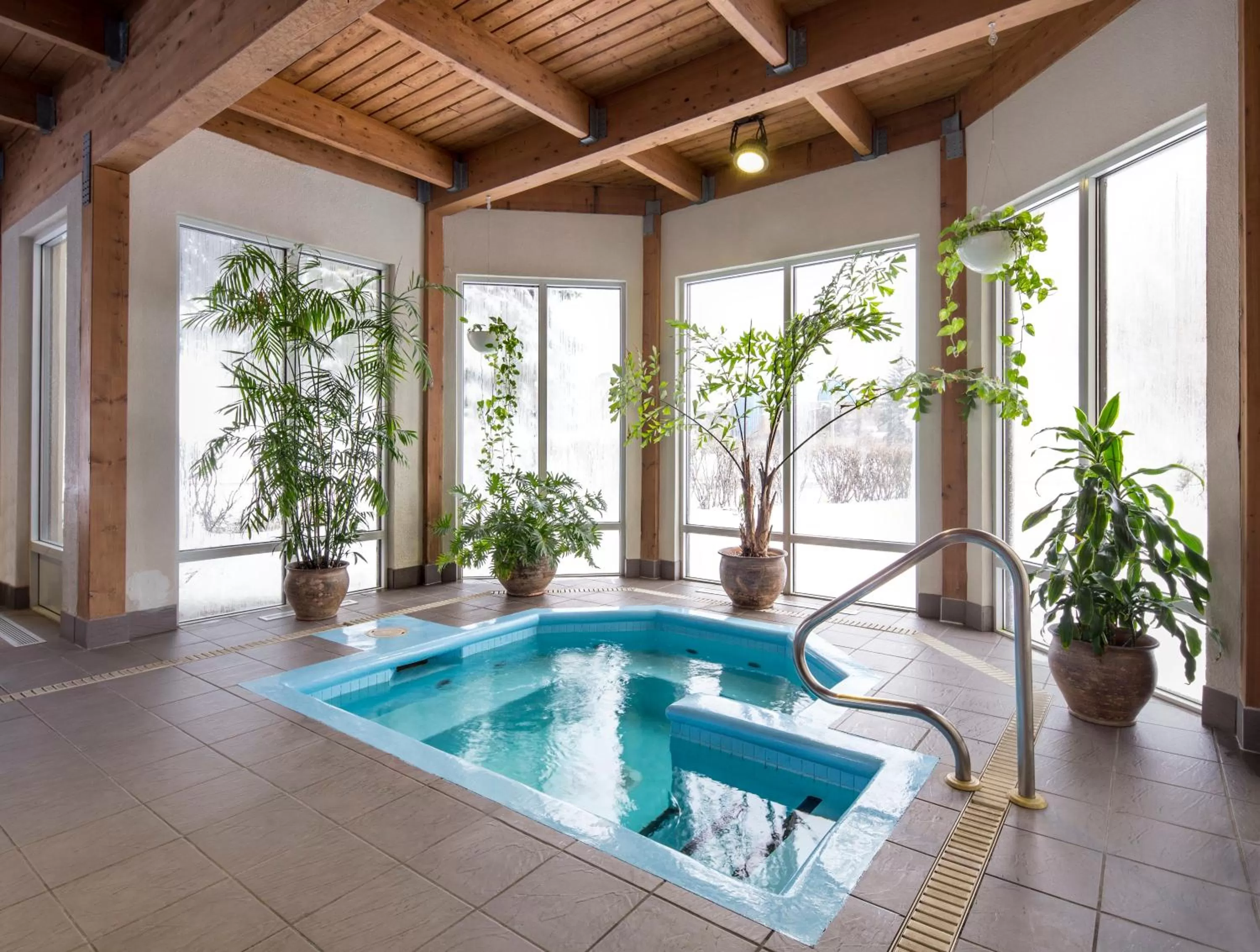 Swimming pool in Holiday Inn Montreal Longueuil by IHG