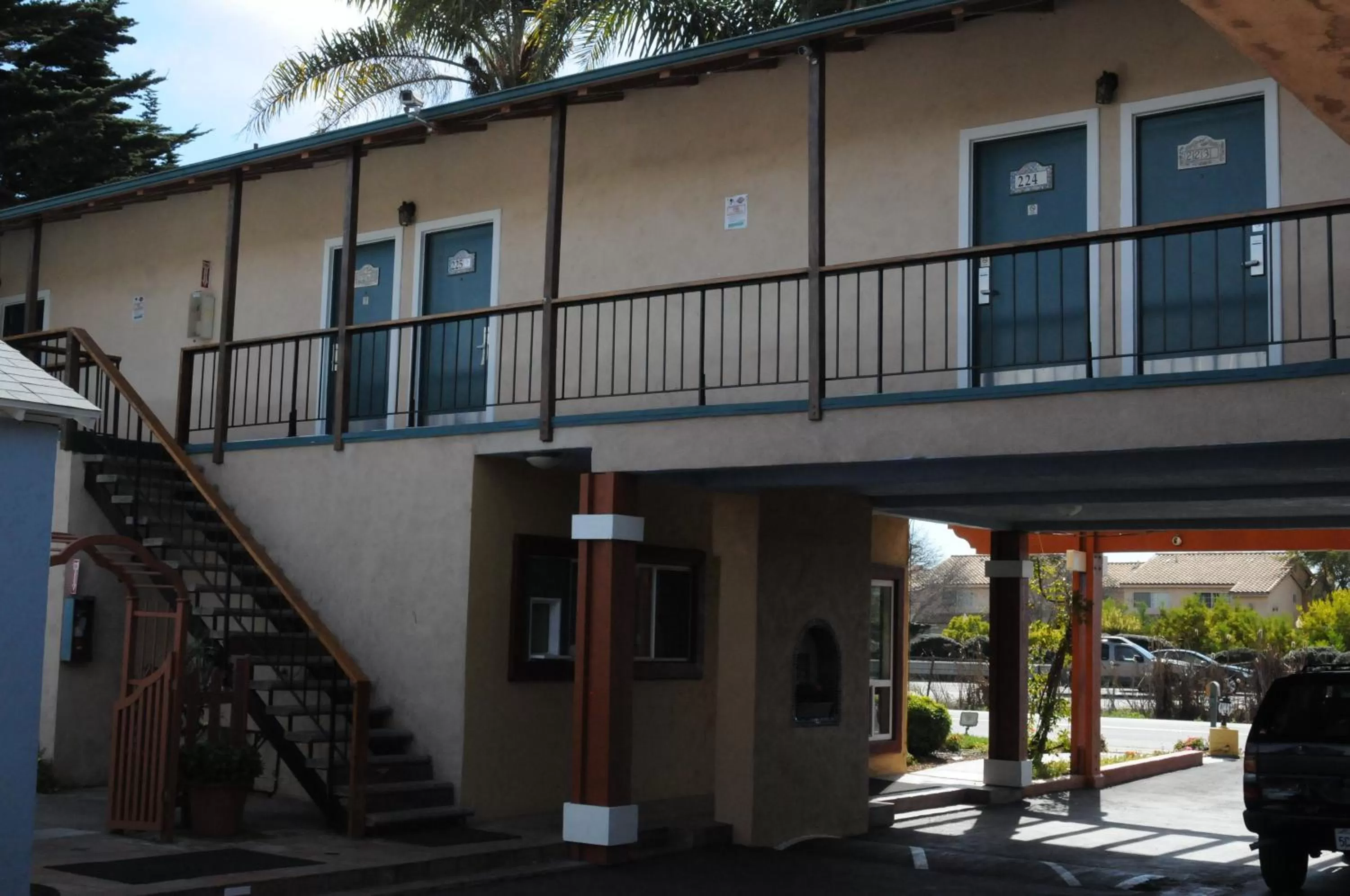 Facade/entrance in Sandyland Reef Inn