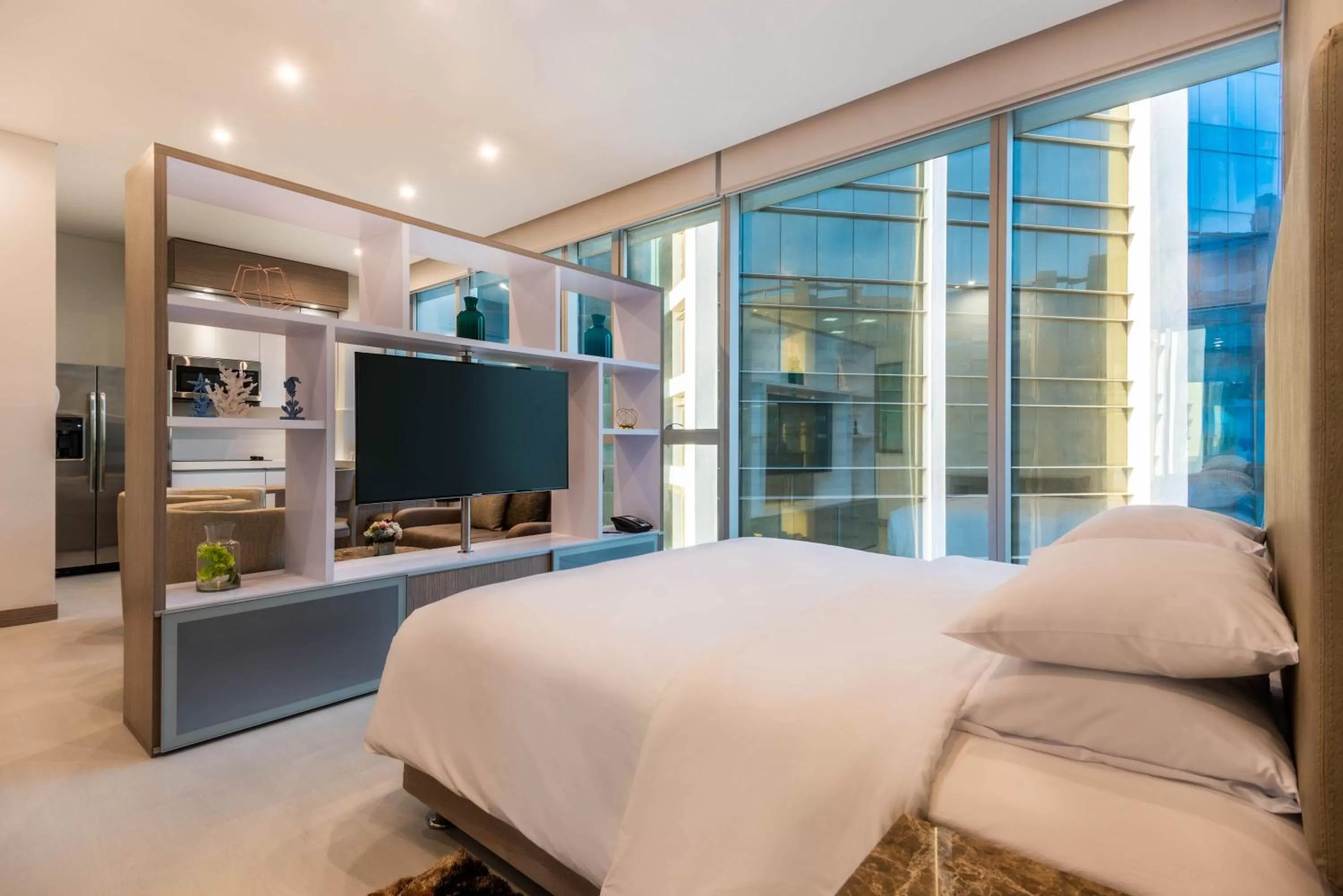 Photo of the whole room, Bed in Crowne Plaza Barranquilla by IHG