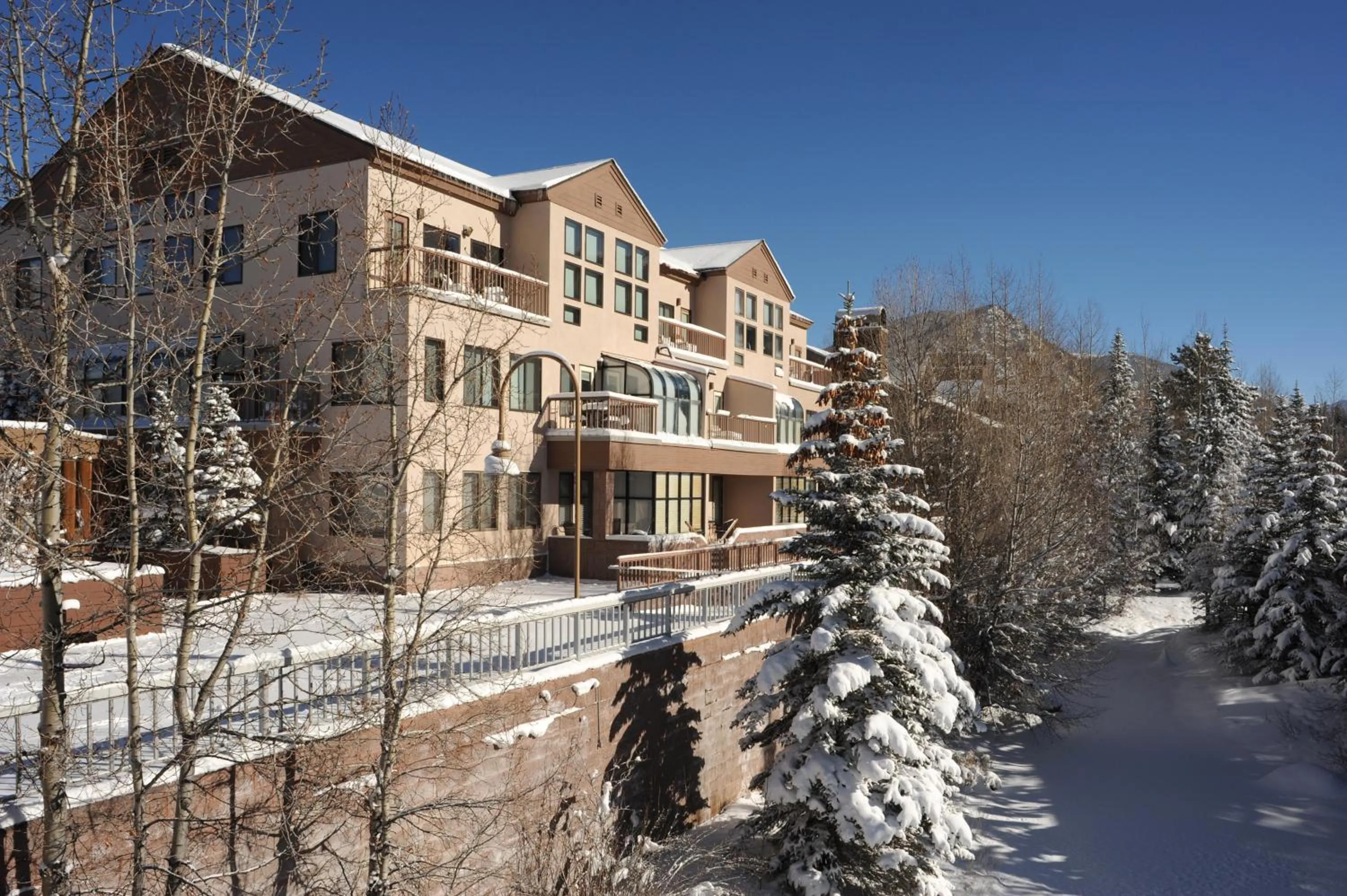 Facade/entrance, Winter in Mountain House by Keystone Resort