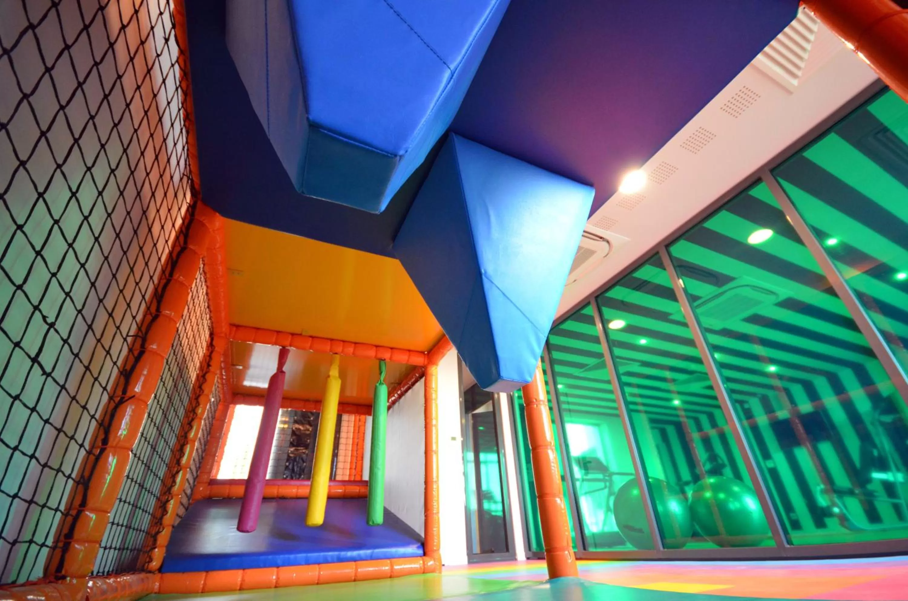 Fitness centre/facilities in Holiday Inn Dijon Toison D'or by IHG