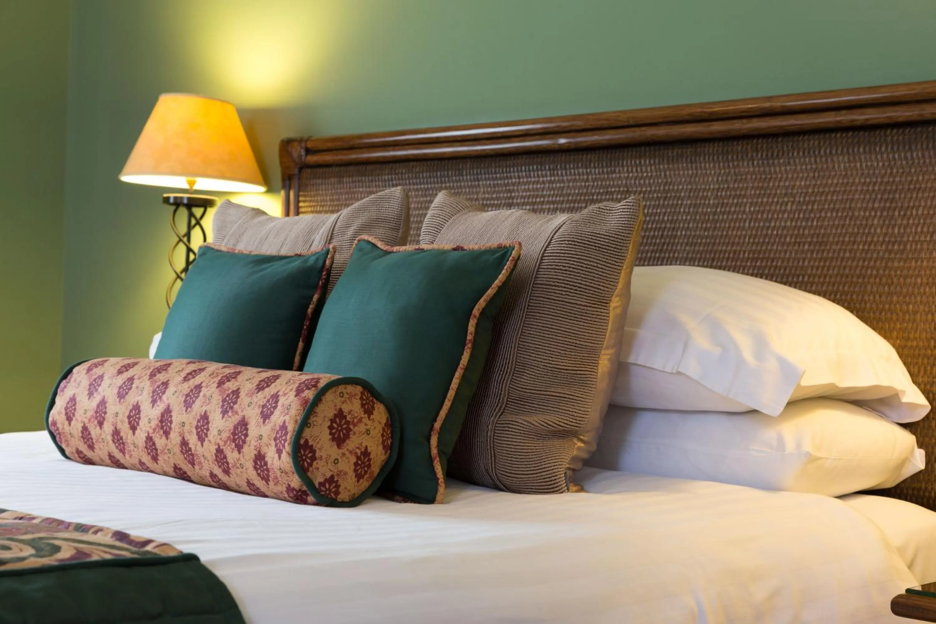 Bed in Best Western Sysonby Knoll Hotel